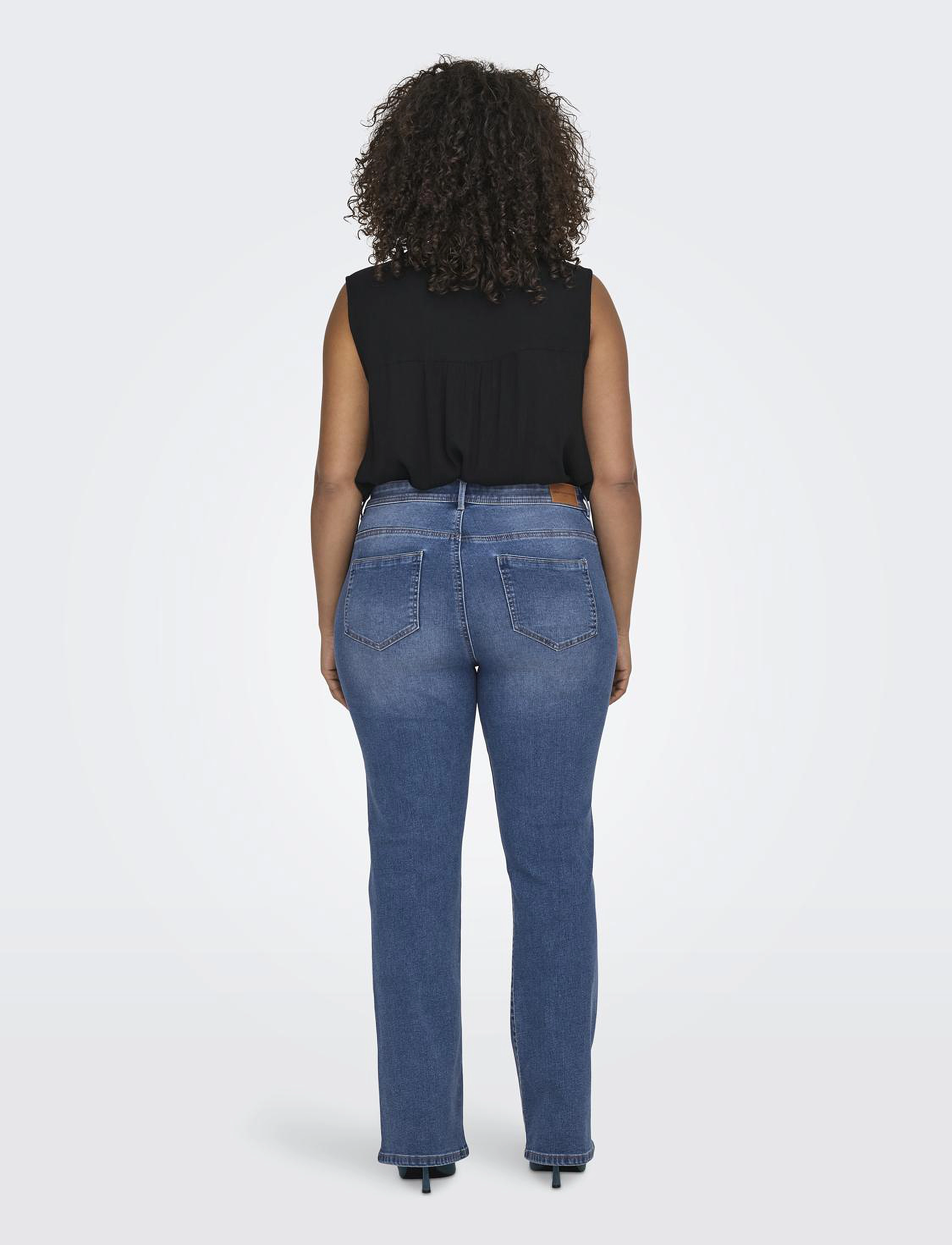 ONLY Carmakoma - CARSALLY REG FLARED DNM BJ114-3 NOOS - medium blue denim - 3