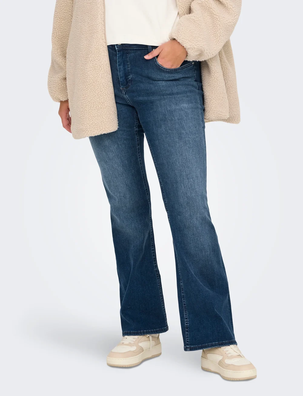 ONLY Carmakoma - CARWILLY HW FLARED DNM TAI021 NOOS - flare bukser - dark blue denim - 0