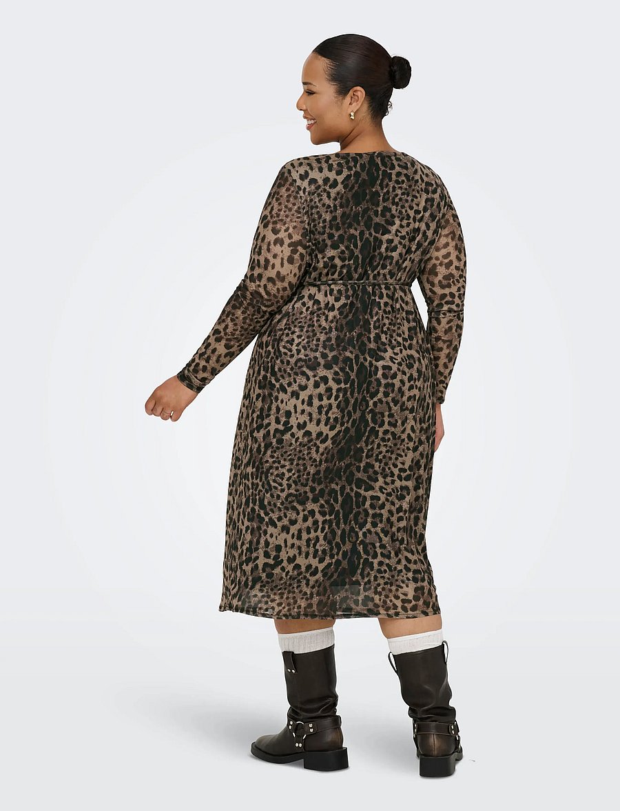ONLY Carmakoma - CARFOREST LIFE LS BOATNECK BLK DRESS JRS - partykleider - black - 3
