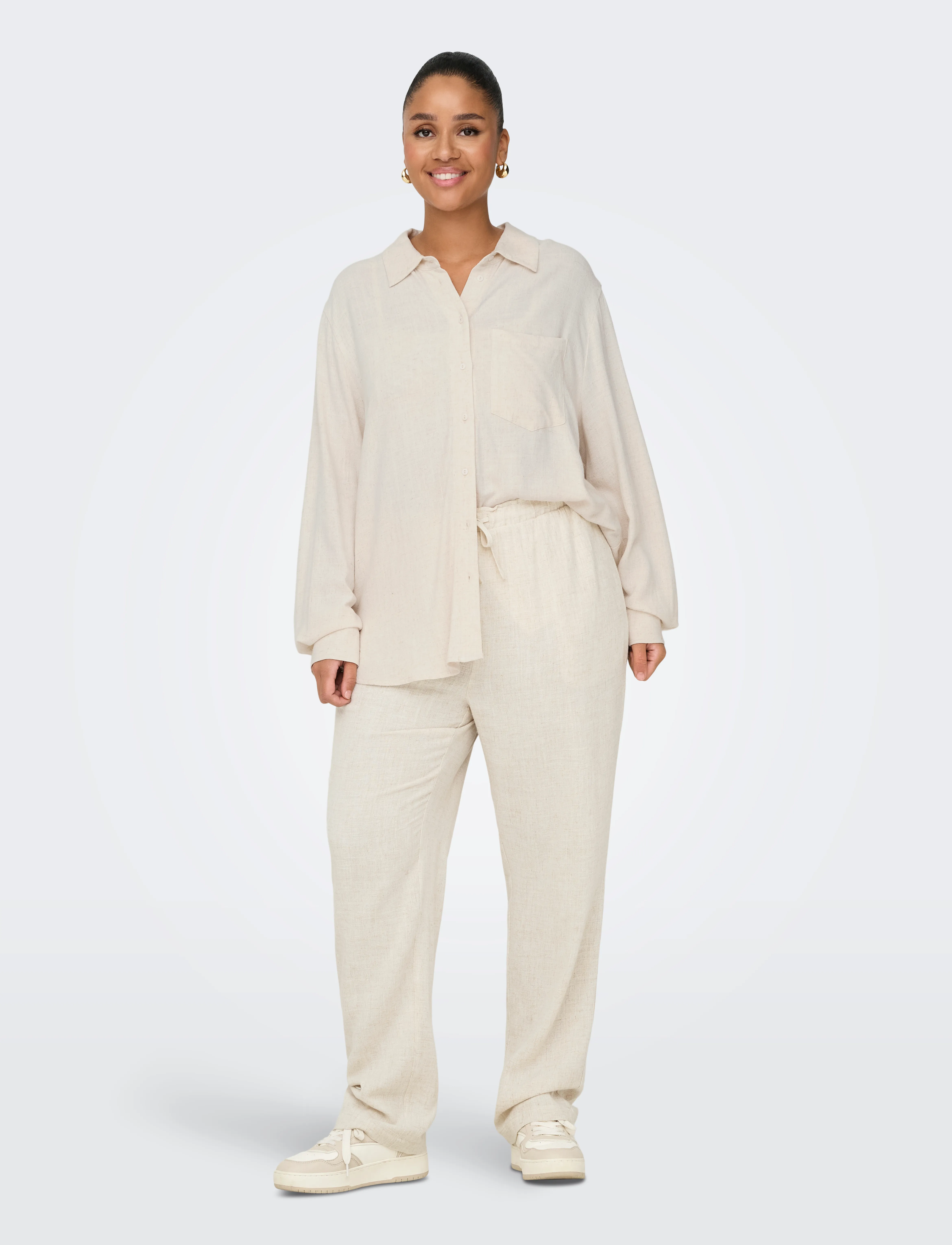 ONLY Carmakoma - CARSIESTA HW PULL-UP LINEN BL PNT - spodnie lniane - moonbeam - 4