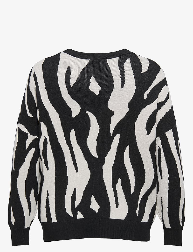 ONLY Carmakoma - CARMONTANA LS JQ LOOSE O-NECK KNT - pullover - black - 2