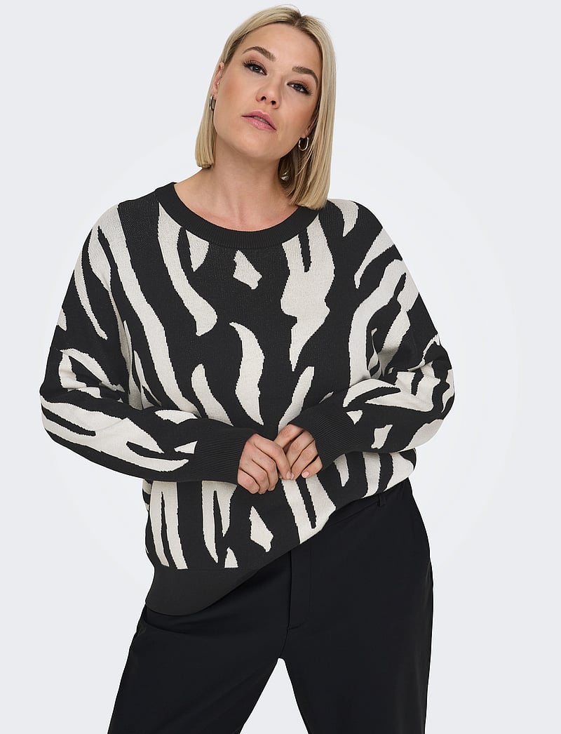 ONLY Carmakoma - CARMONTANA LS JQ LOOSE O-NECK KNT - pullover - black - 4