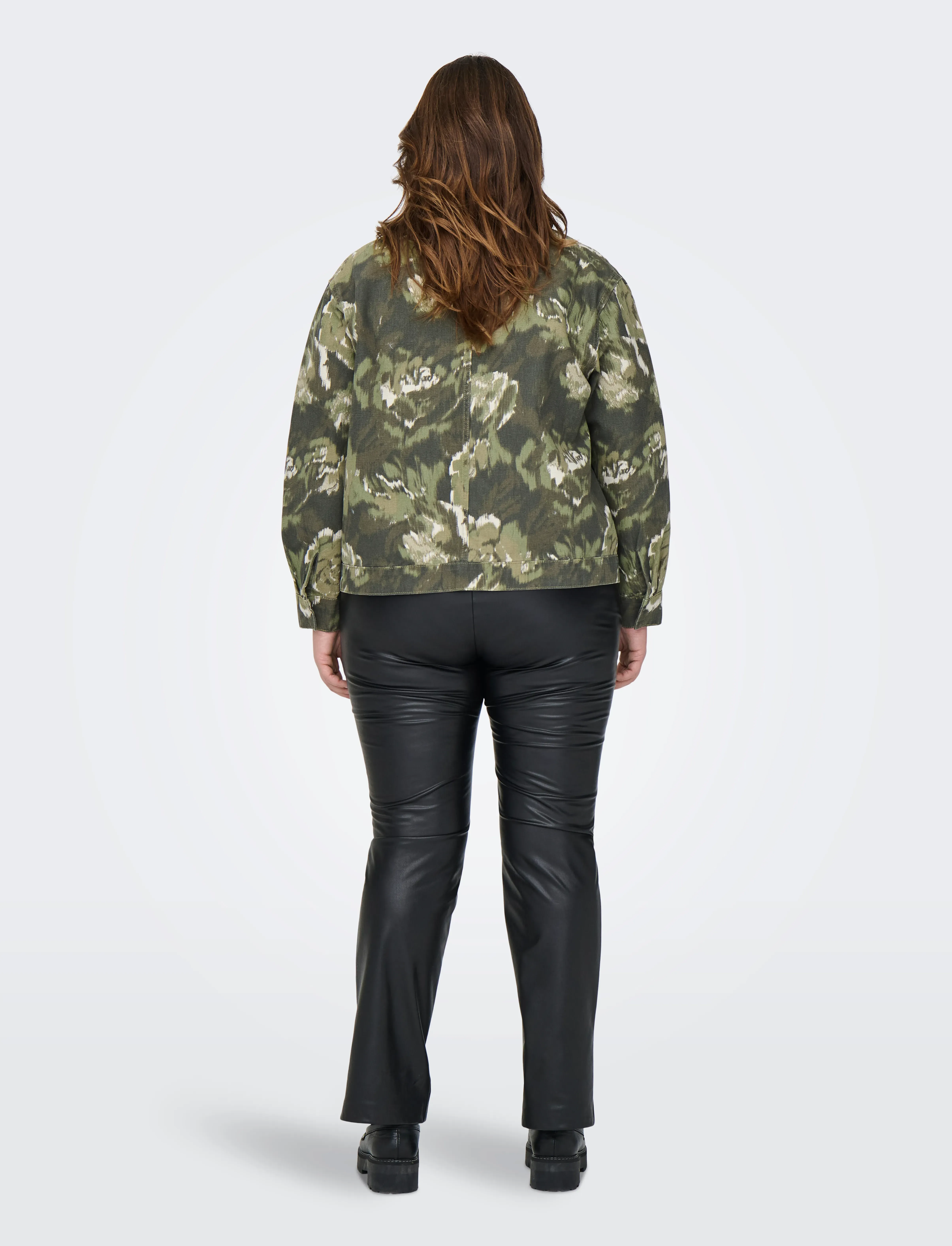 ONLY Carmakoma - CARCAVA AOP JACKET OTW - overtøj - pumice stone - 3