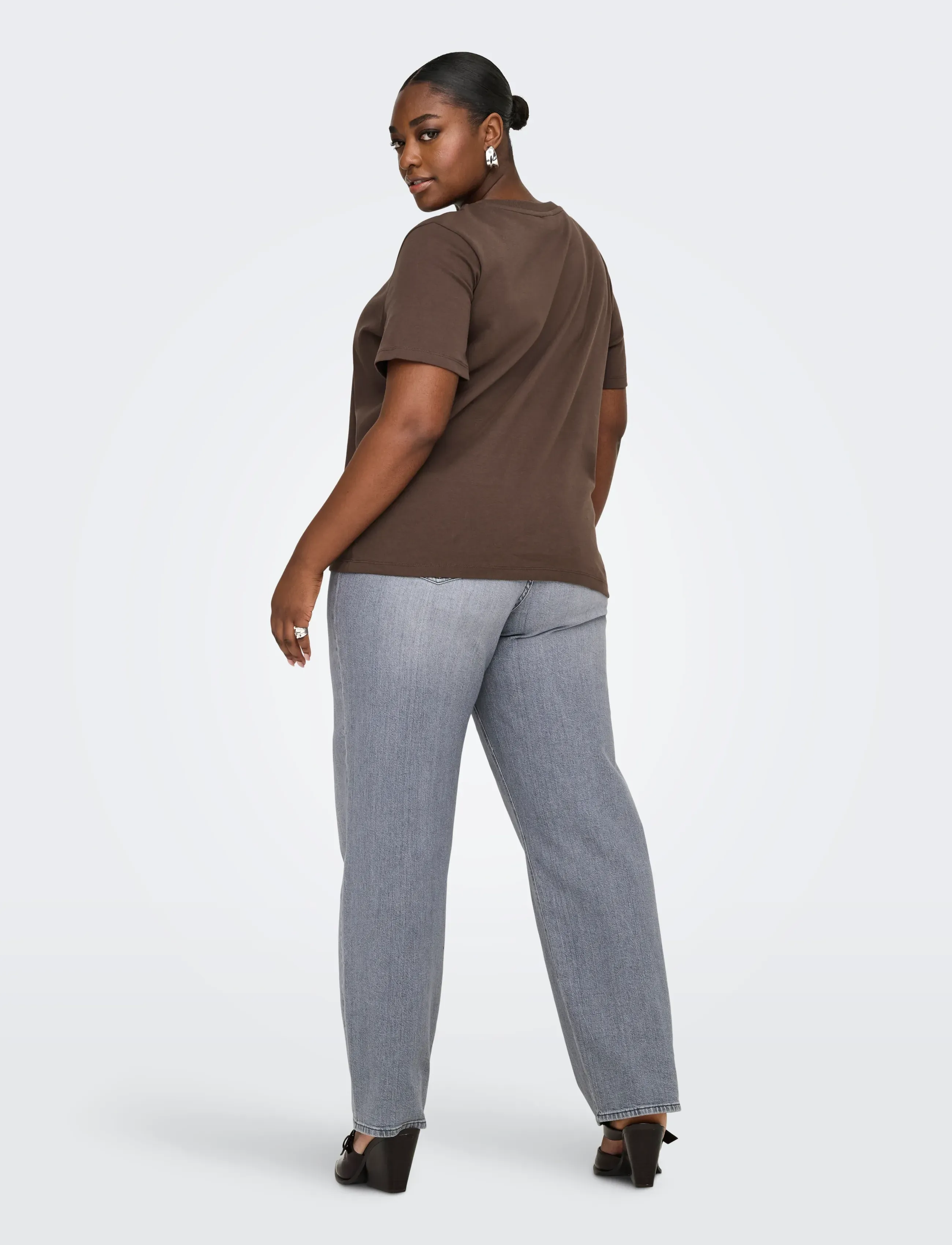 ONLY Carmakoma - CARJEN S/S JEANS TEE JRS NOOS - chocolate martini - 3