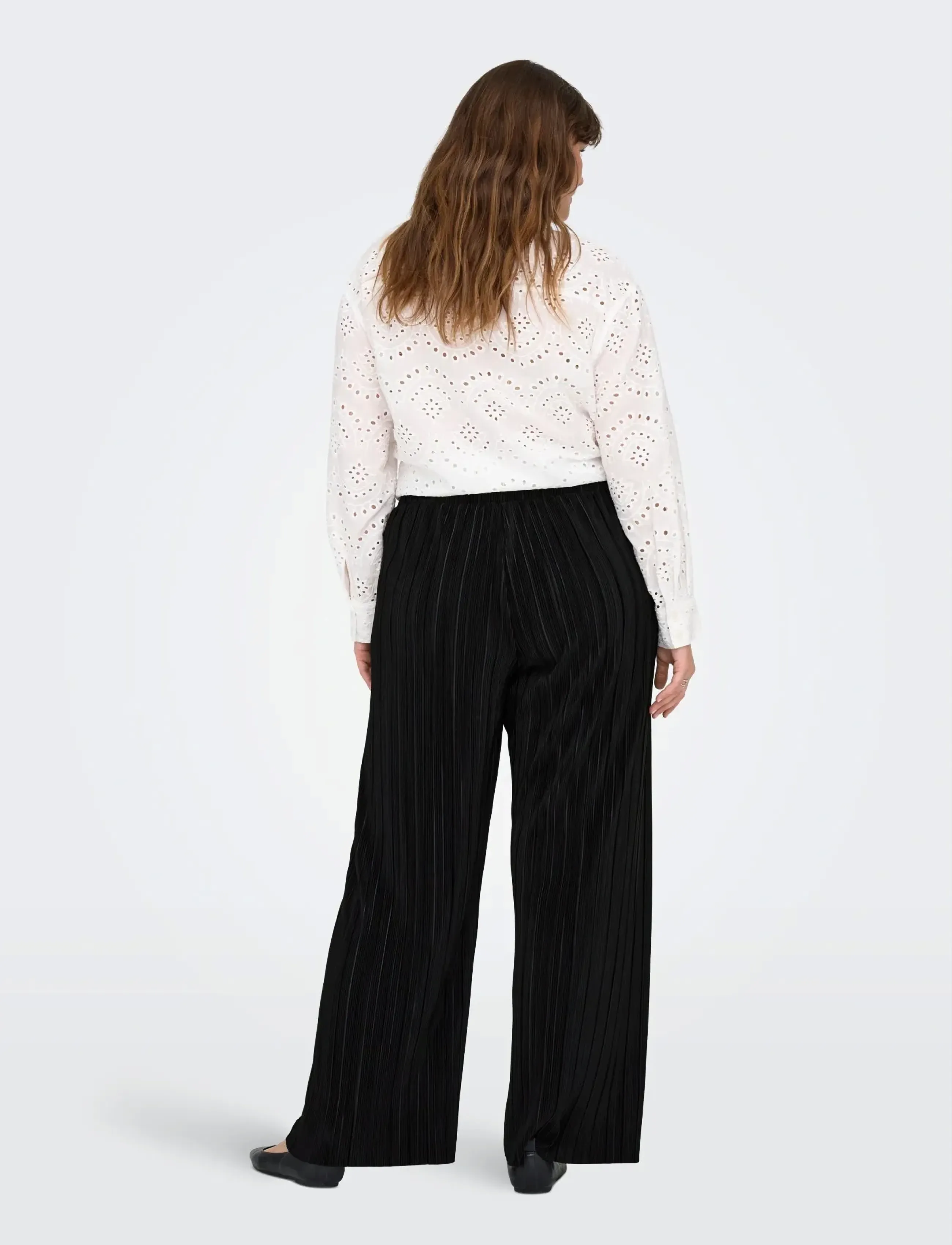 ONLY Carmakoma - CARRAVENNA PLISSE PANT JRS NOOS - black - 5