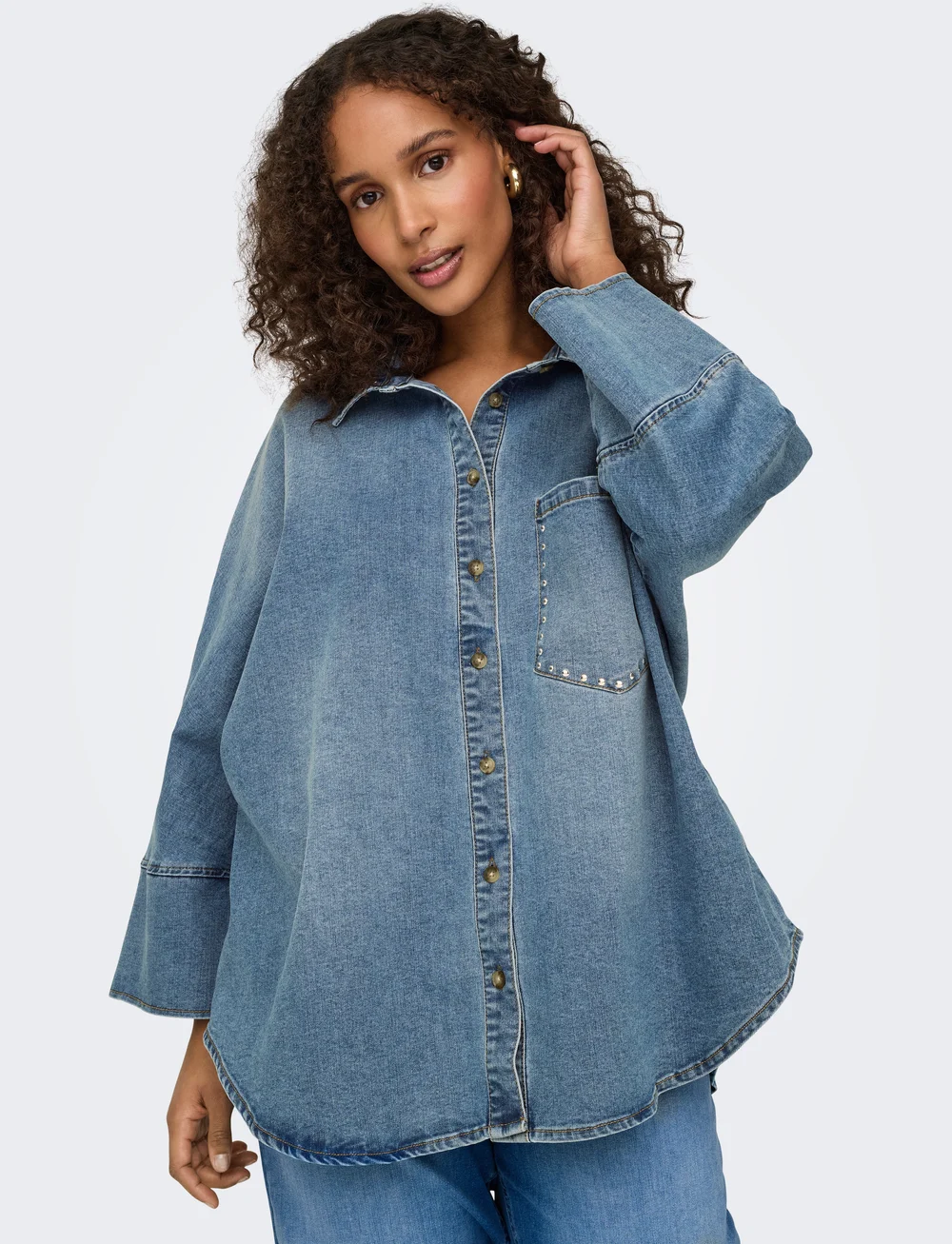 ONLY Carmakoma - CARGRACE 3/4 STUD DNM SHIRT GUA - jeanshemden - medium blue denim - 4