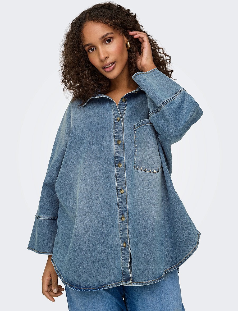 ONLY Carmakoma - CARGRACE 3/4 STUD DNM SHIRT GUA - denimskjorter - medium blue denim - 4