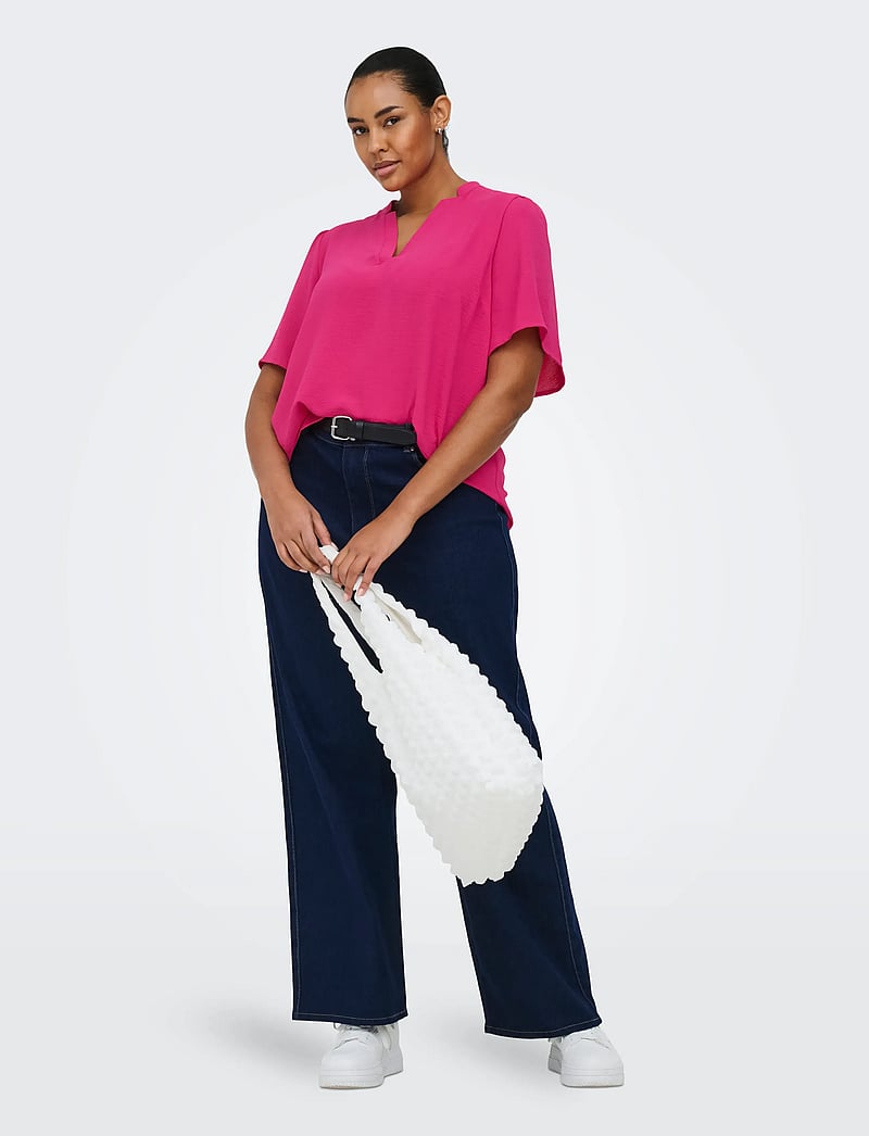 ONLY Carmakoma - CARNOEMI 2/4 V-NECK BLOUSE WVN - kurzämlige blusen - pink yarrow - 5