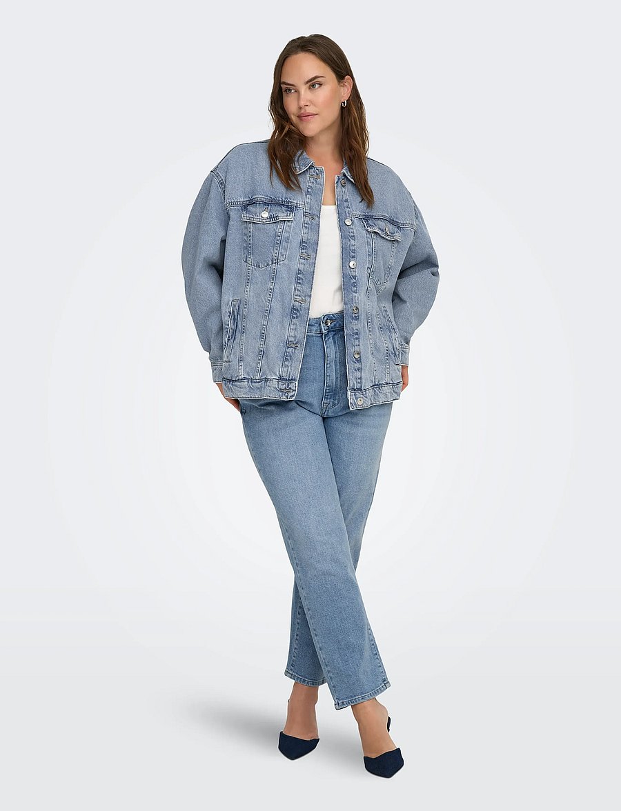 ONLY Carmakoma - CAROCEAN L/S OVERSIZE JKT DNM NOOS - frühlingsjacken - light blue denim - 4