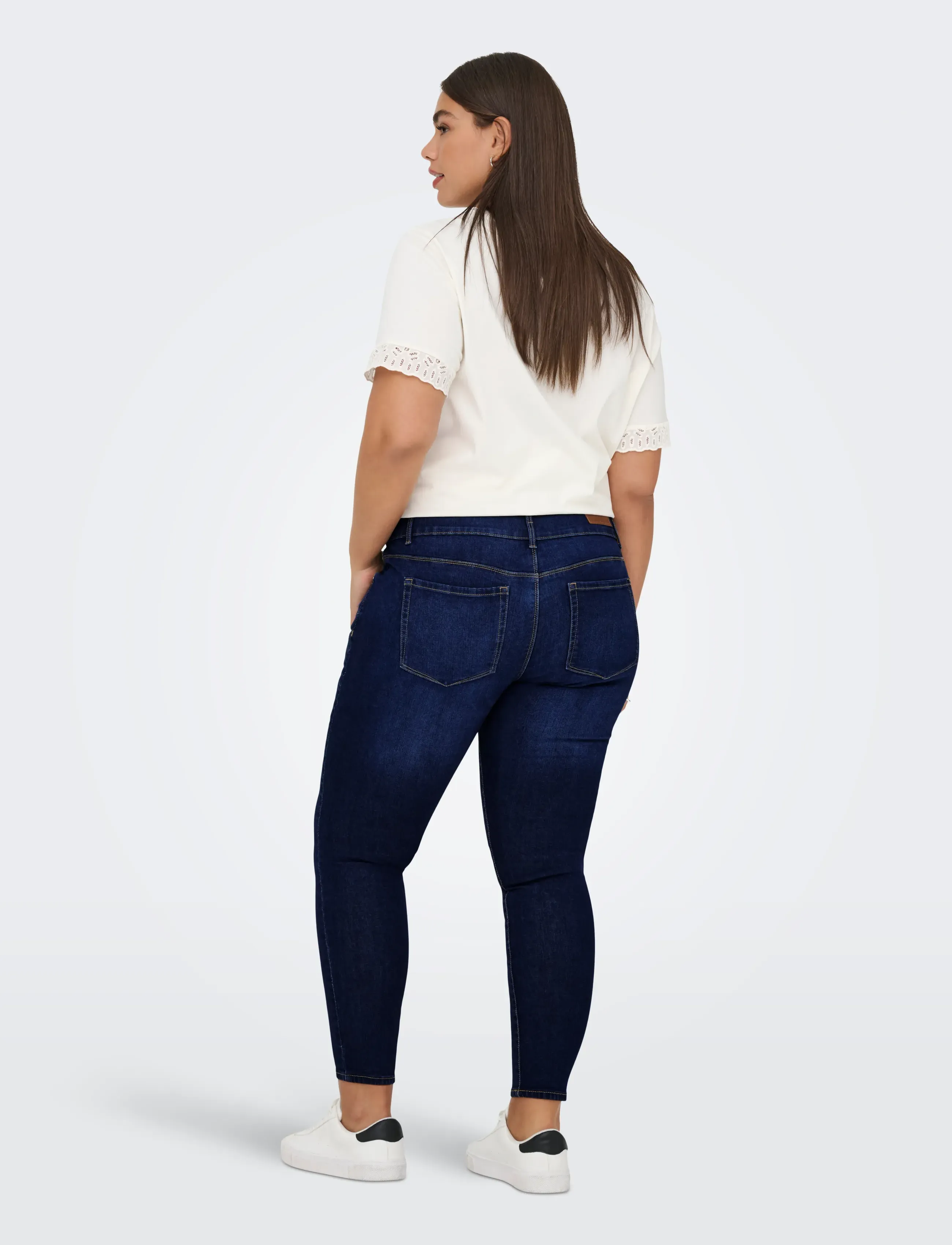 ONLY Carmakoma - CARANNA HW SKINNY ANK MBD DNM ANA NOOS - medium blue denim - 3