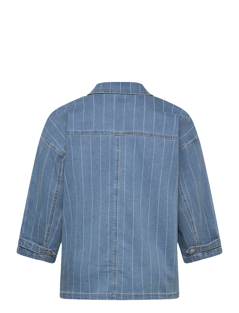 ONLY Carmakoma - CARKIRSI LS STRIPED DNM JACKET GUA - spring jackets - light blue denim - 2