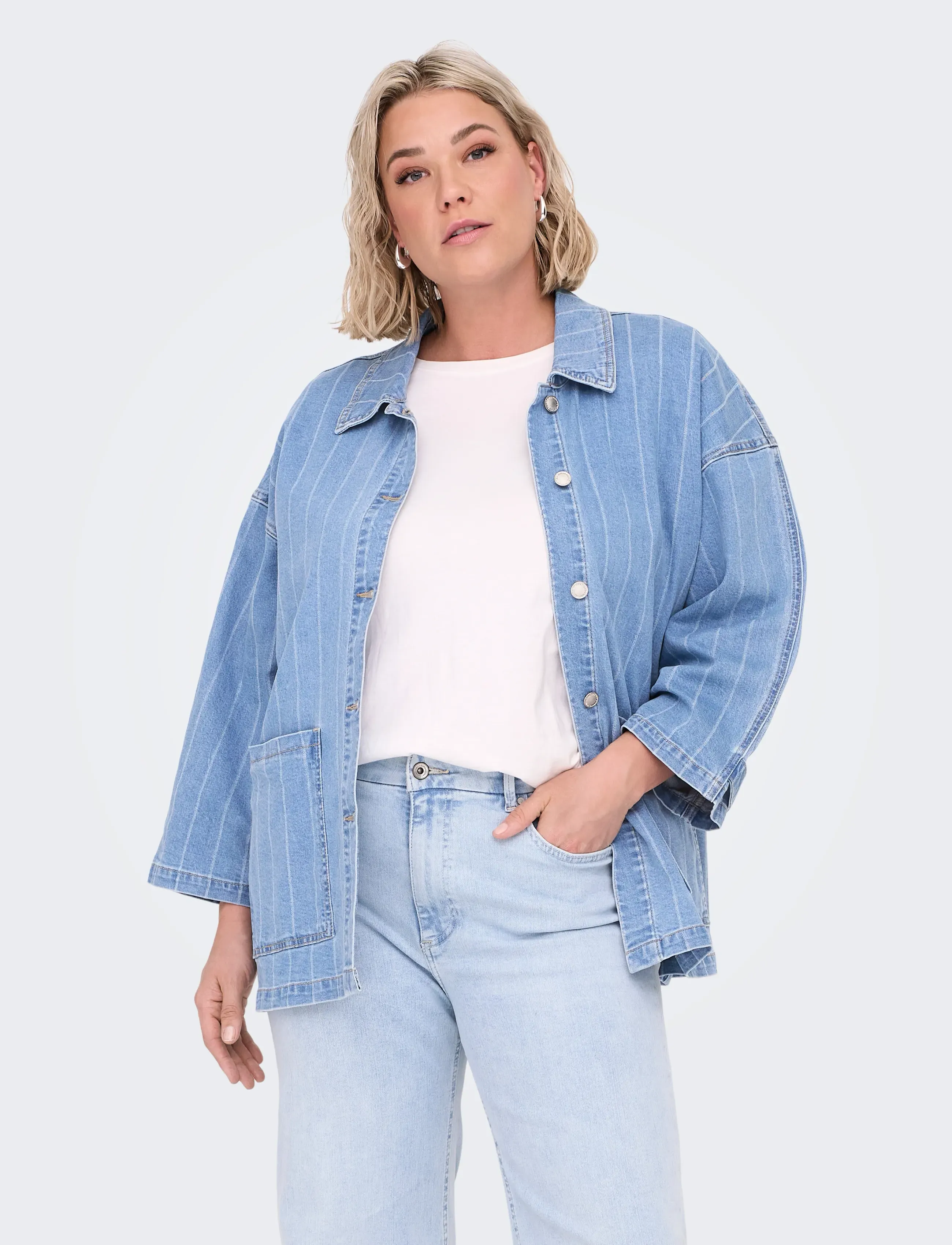 ONLY Carmakoma CARKIRSI LS STRIPED DNM JACKET GUA - Jackets & Coats - LIGHT BLUE DENIM / blue