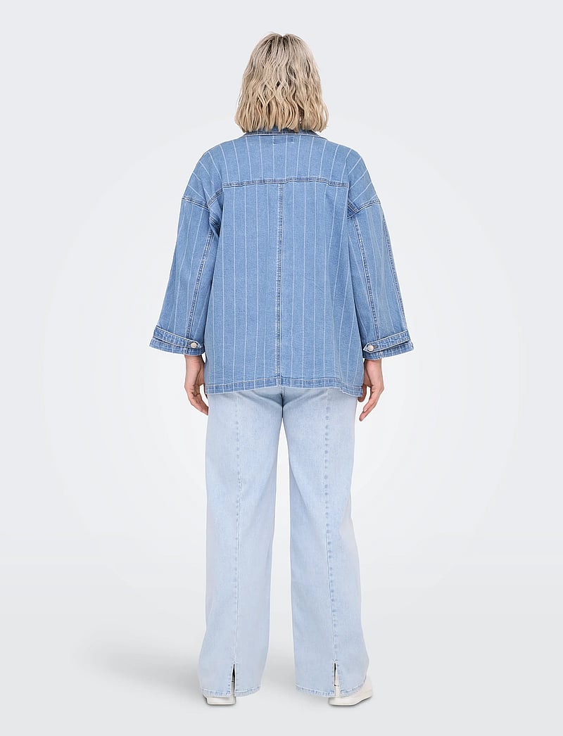 ONLY Carmakoma - CARKIRSI LS STRIPED DNM JACKET GUA - spring jackets - light blue denim - 3