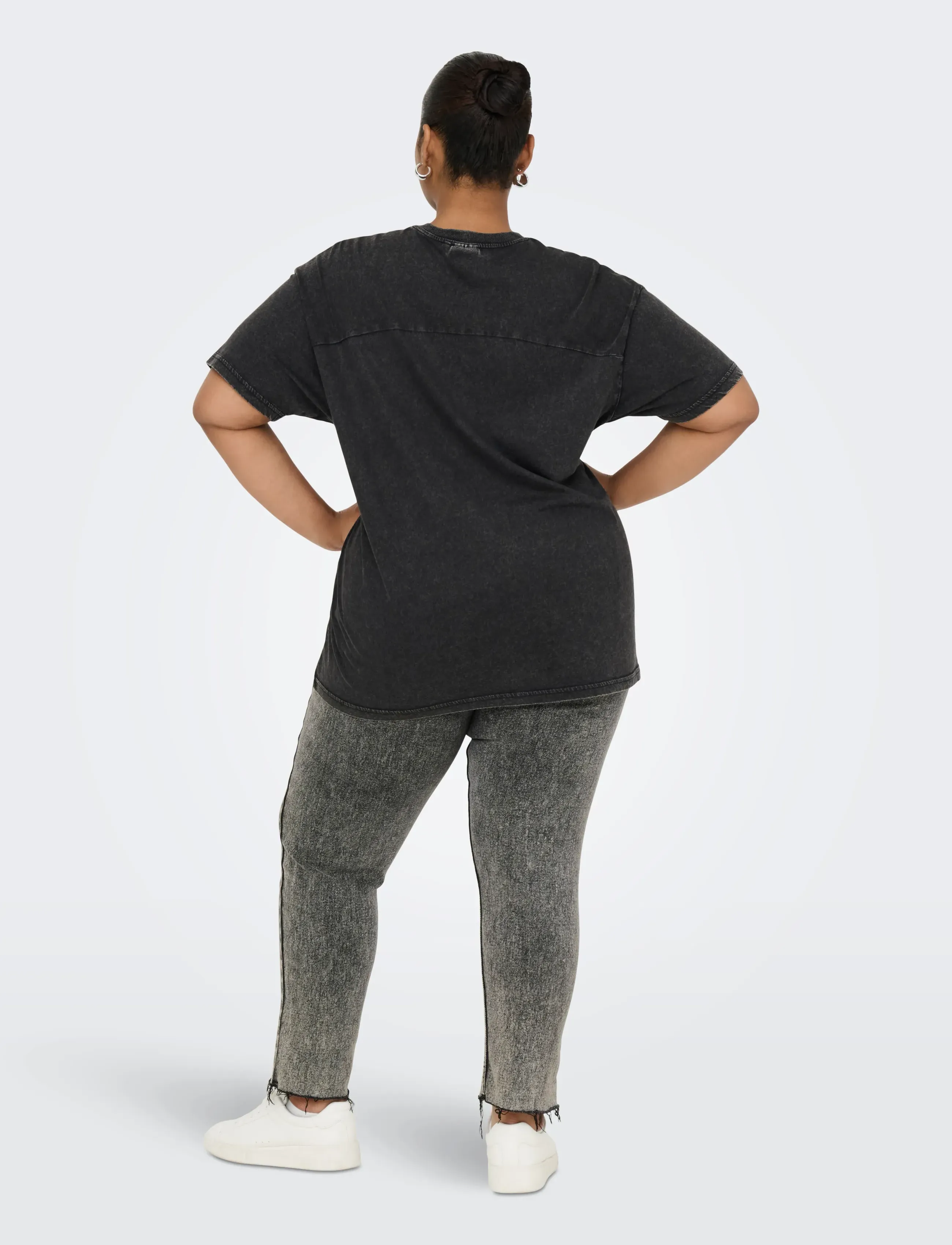 ONLY Carmakoma - CARTICO LIFE SS RELAXED O-NECK TEE JRS - t-shirts - black - 3