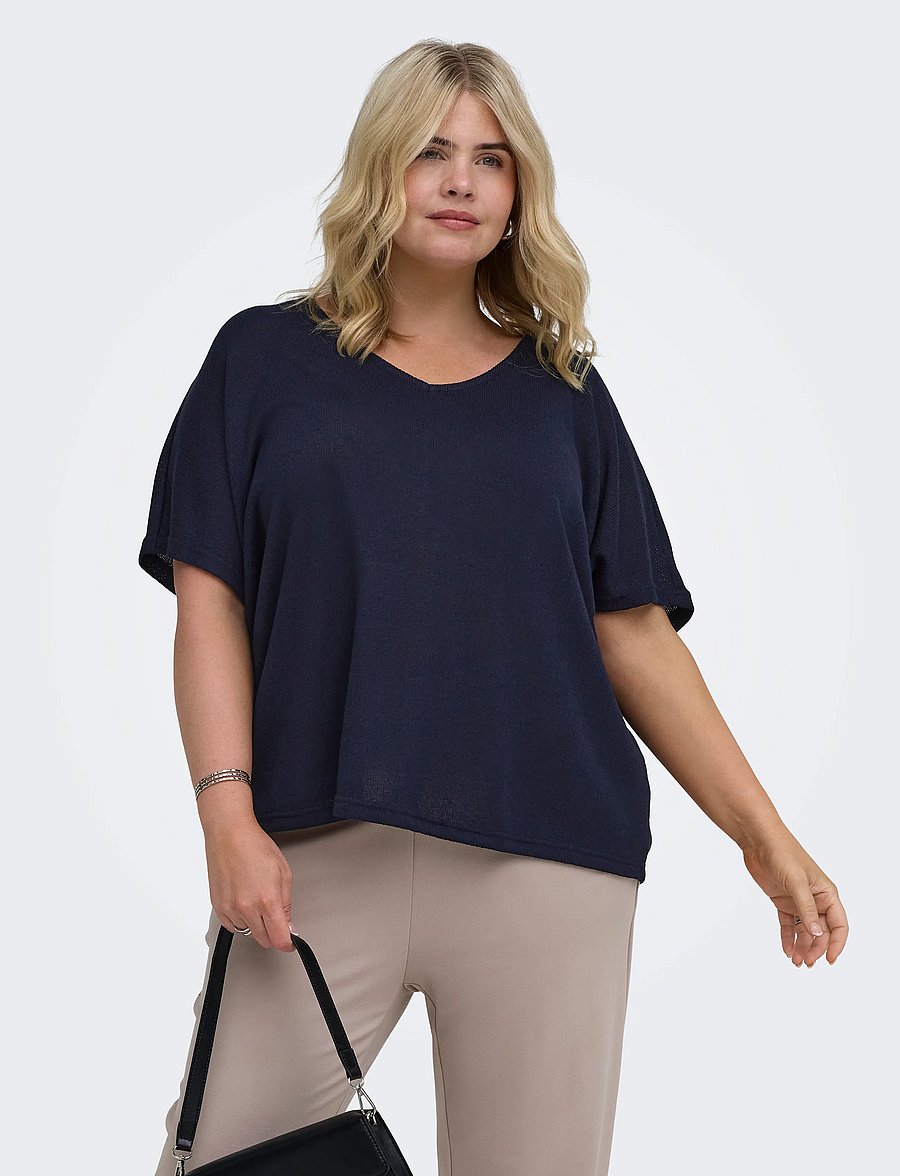 ONLY Carmakoma - CARTAMMI 3/4 V-NECK BATWING BLOUSE JRS - lühikeste varrukatega pluusid - night sky - 0