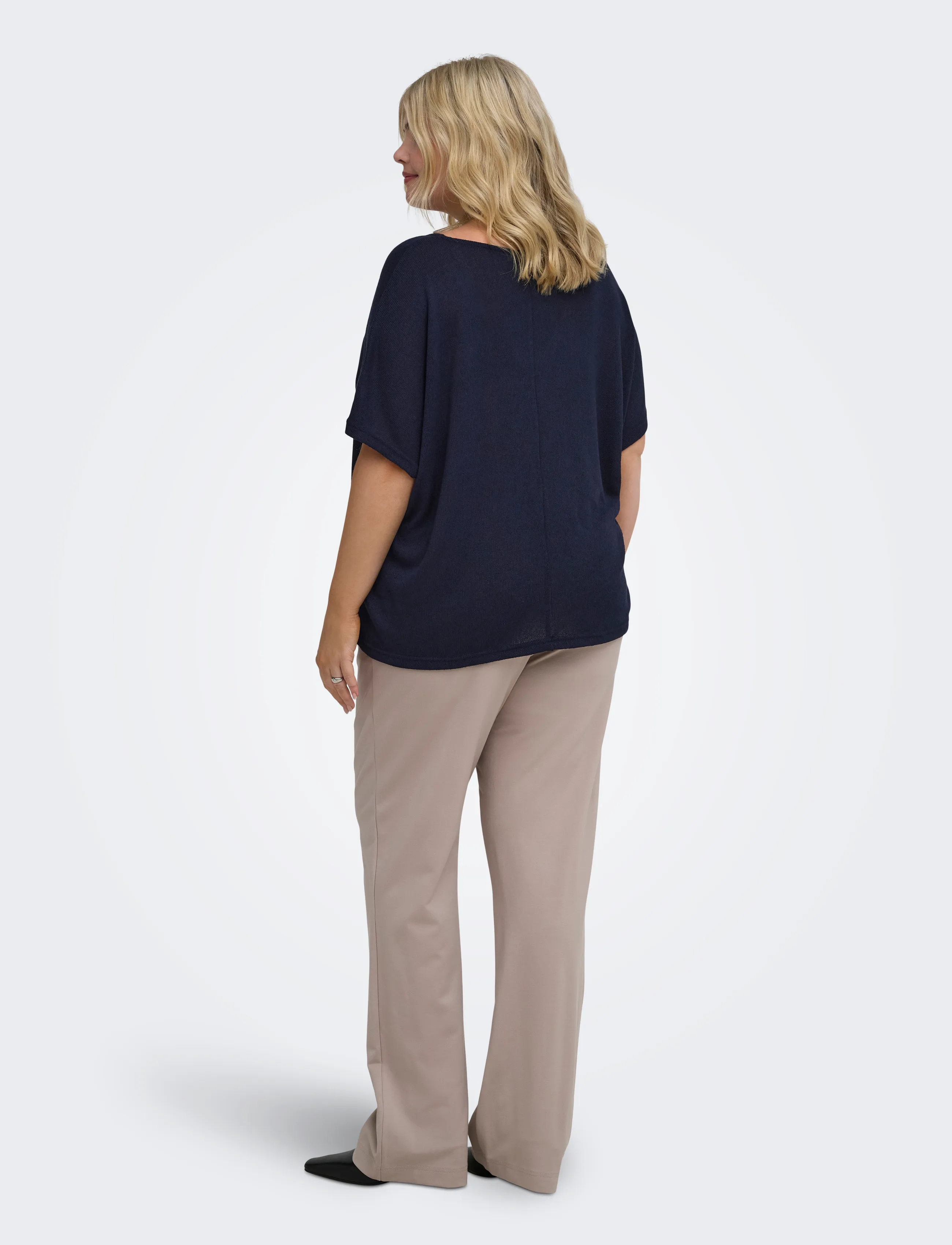 ONLY Carmakoma - CARTAMMI 3/4 V-NECK BATWING BLOUSE JRS - lühikeste varrukatega pluusid - night sky - 3