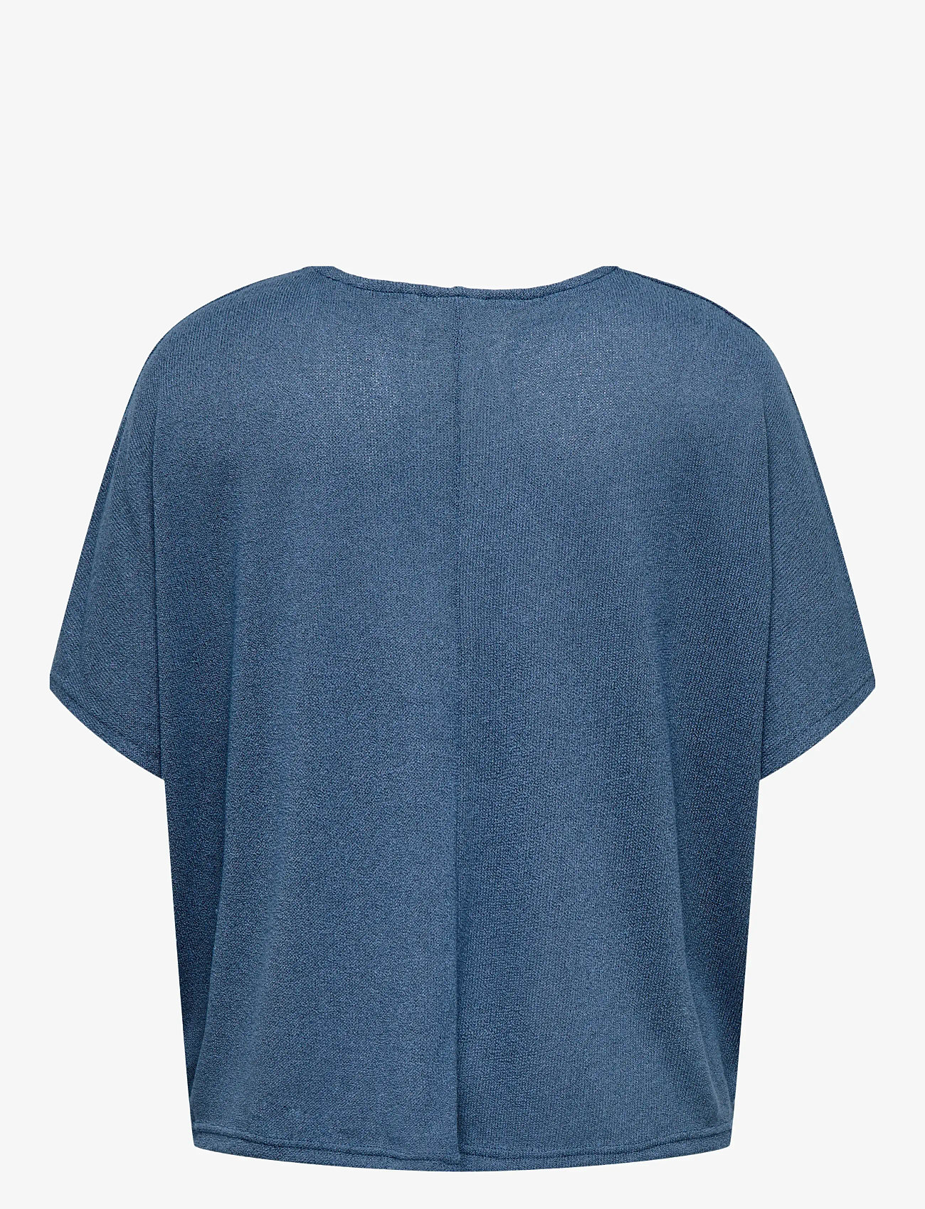 ONLY Carmakoma - CARTAMMI 3/4 V-NECK BATWING BLOUSE JRS - kortärmade blusar - vintage indigo - 1