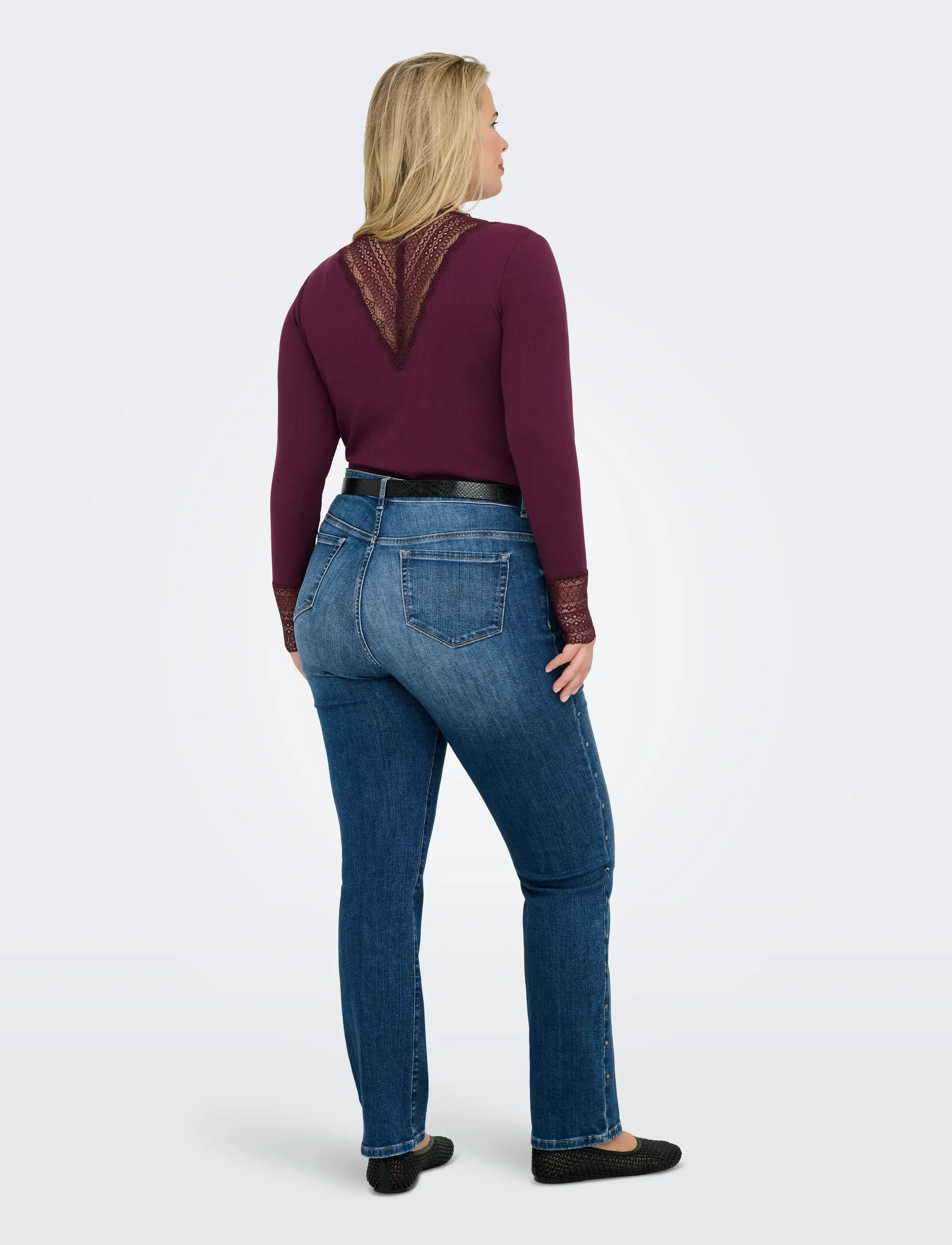 ONLY Carmakoma - CARSUI STUDS MID SLIM DNM DIA - slim fit jeans - medium blue denim - 3