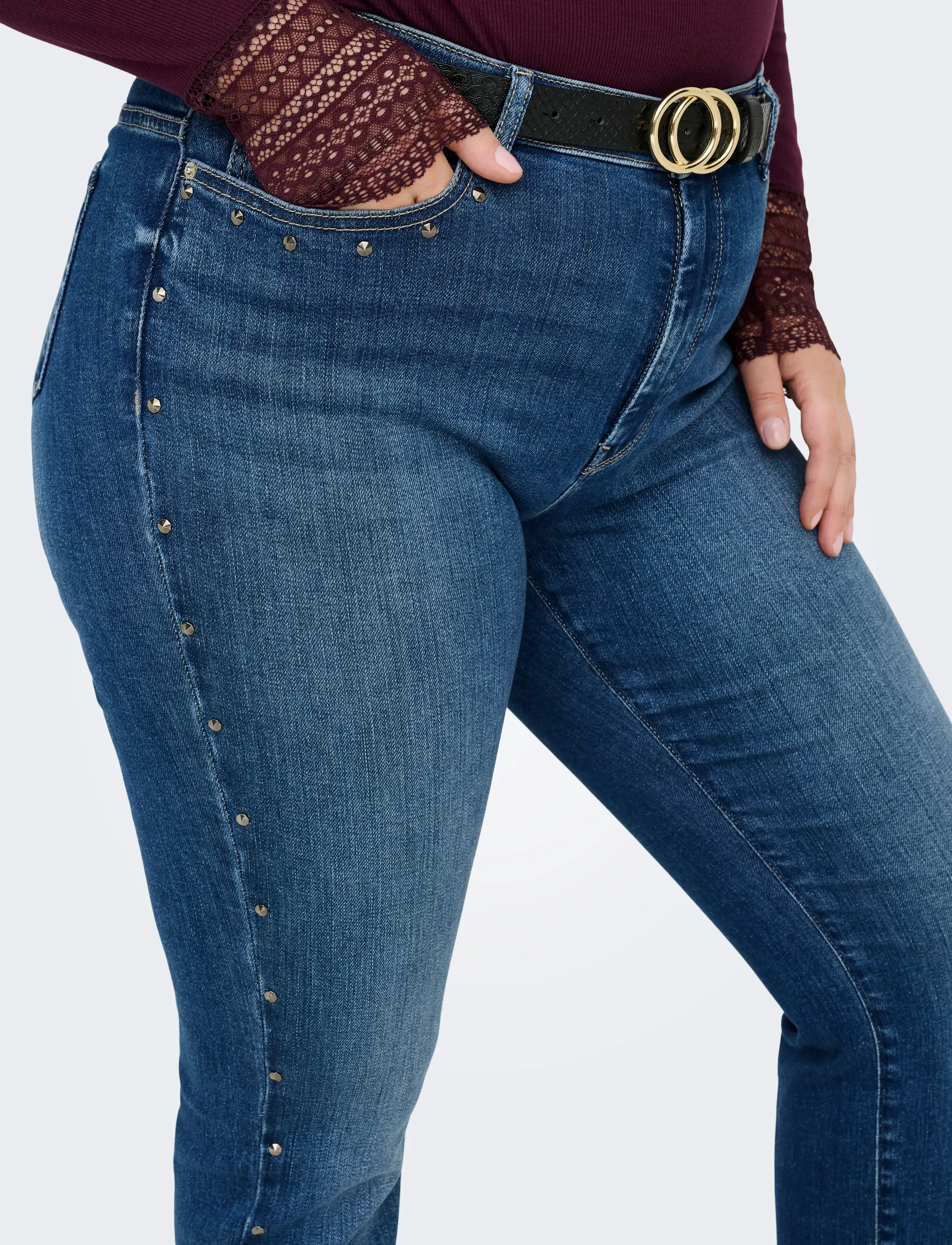 ONLY Carmakoma - CARSUI STUDS MID SLIM DNM DIA - slim fit jeans - medium blue denim - 5