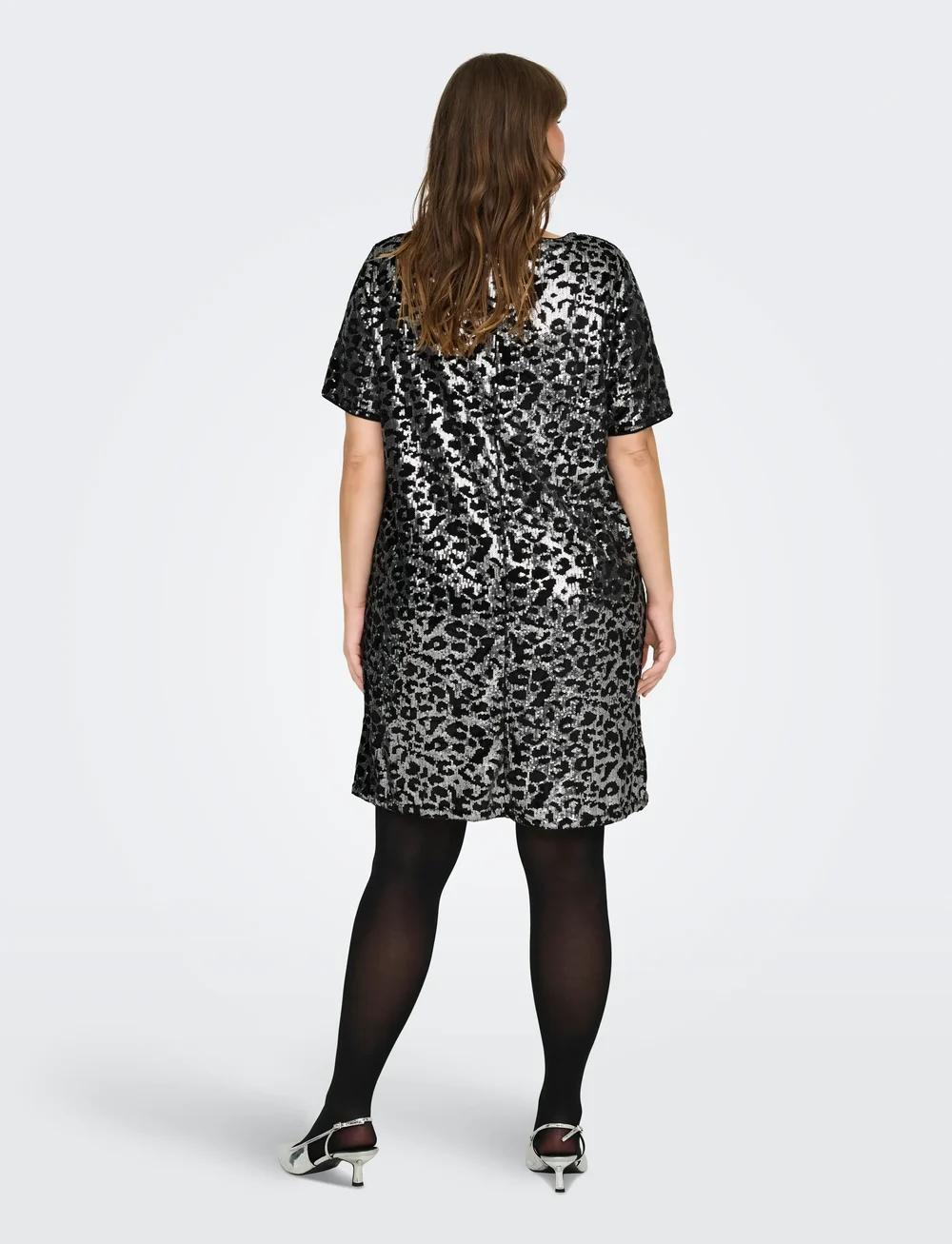 ONLY Carmakoma - CARLEONORA LIFE S/S V-NECK ABK DRESS - paillettenkleider - black - 3