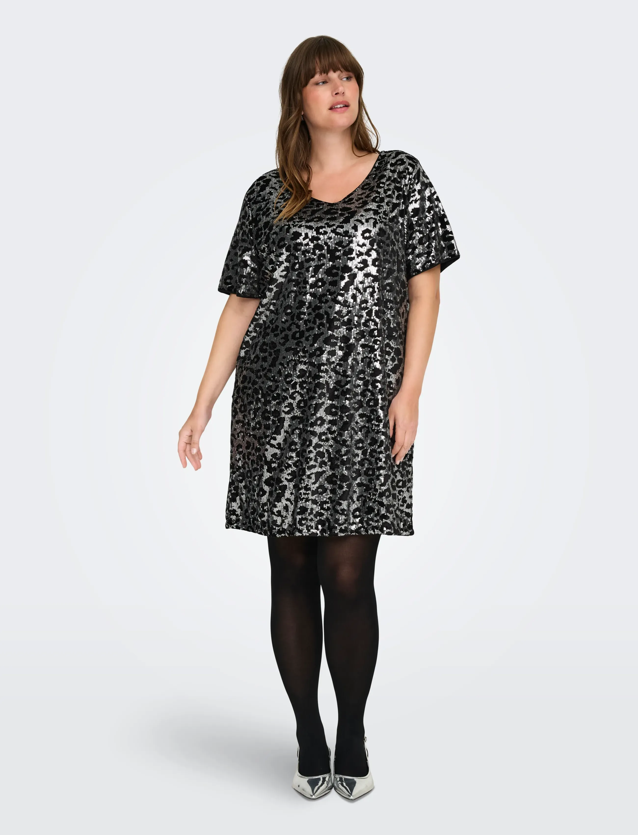 ONLY Carmakoma Carleonora Life S/S V-Neck Abk Dress korta klänningar dam – bild 5