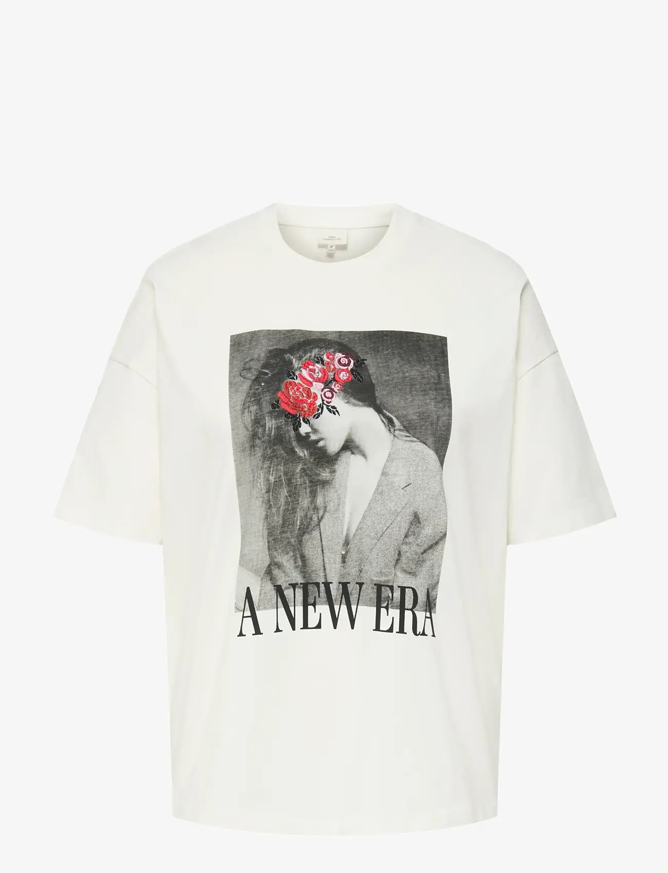 ONLY Carmakoma - CARWINOVA LIFE  S/S O-NECK LOOSE TEE JRS - t-särgid - cloud dancer - 1