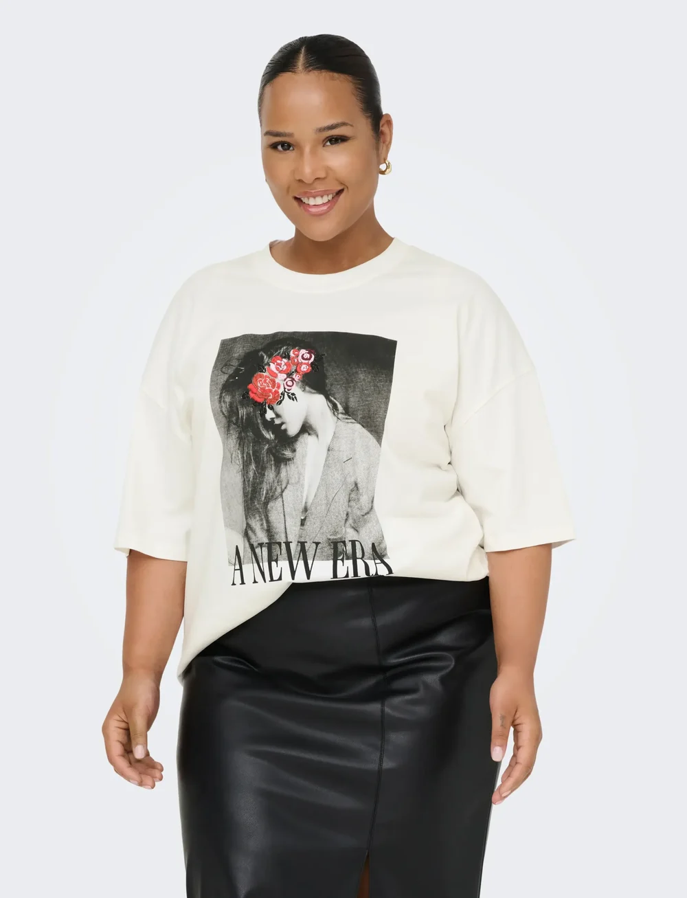 ONLY Carmakoma - CARWINOVA LIFE  S/S O-NECK LOOSE TEE JRS - t-shirts - cloud dancer - 0