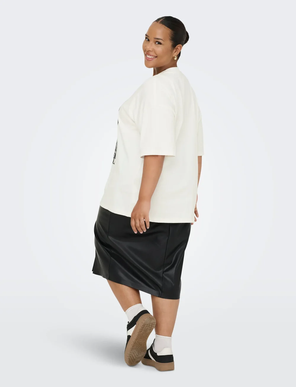 ONLY Carmakoma - CARWINOVA LIFE  S/S O-NECK LOOSE TEE JRS - t-shirts - cloud dancer - 3
