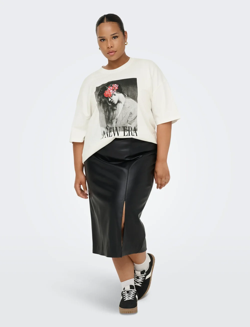 ONLY Carmakoma - CARWINOVA LIFE  S/S O-NECK LOOSE TEE JRS - t-shirts - cloud dancer - 4