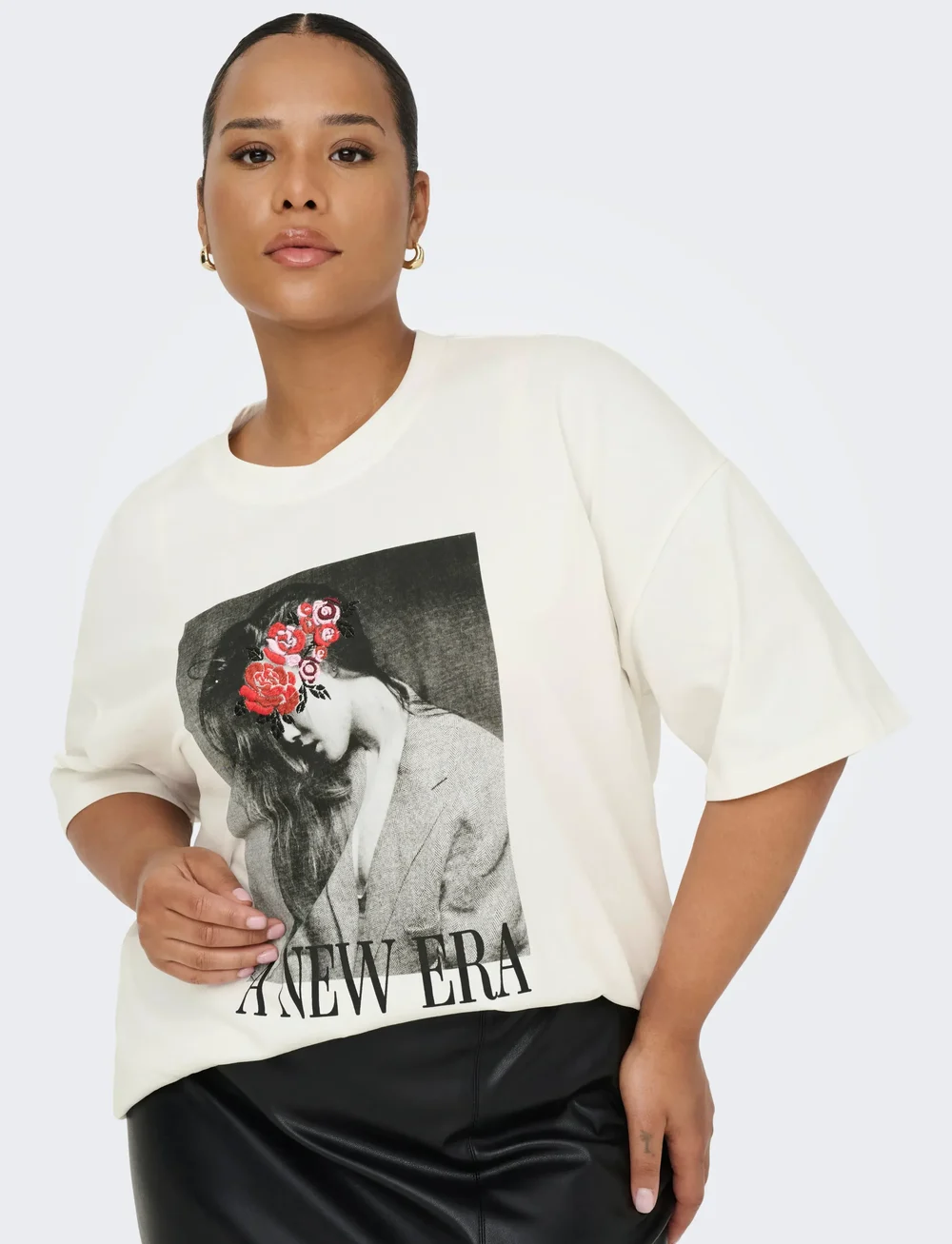 ONLY Carmakoma - CARWINOVA LIFE  S/S O-NECK LOOSE TEE JRS - t-shirts - cloud dancer - 5