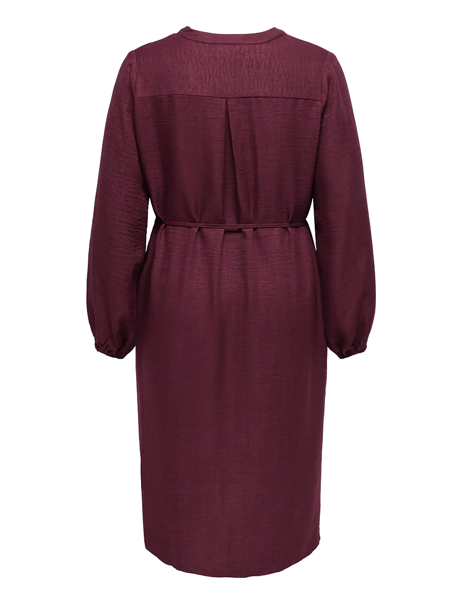 ONLY Carmakoma - CARBAY LS V-NECK BLK DRESS WVN BF - skjortekjoler - winetasting - 2