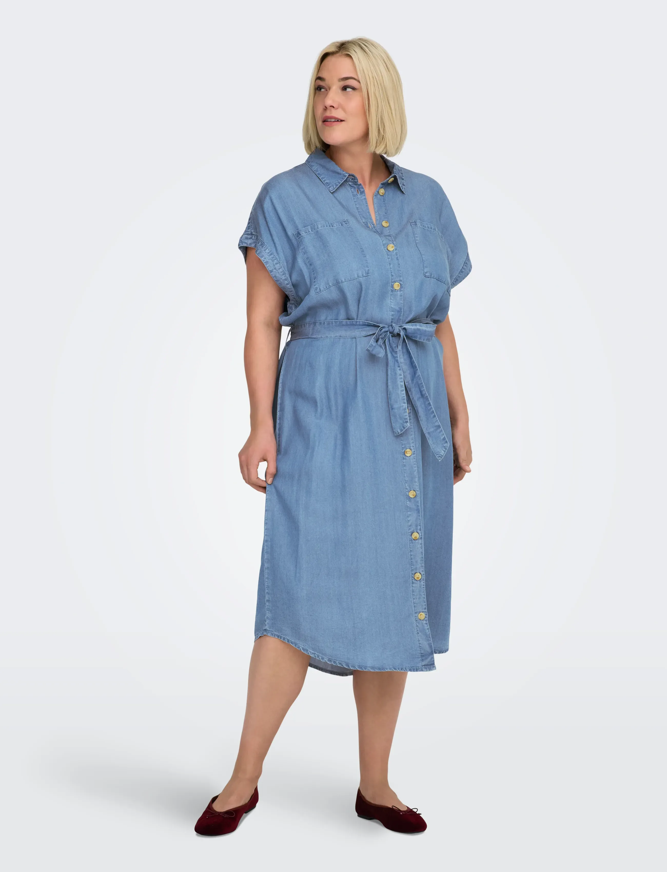 ONLY Carmakoma CARPEMA HANNOVER SS DNM SH DRESS NOOS - Uus - MEDIUM BLUE DENIM / blue