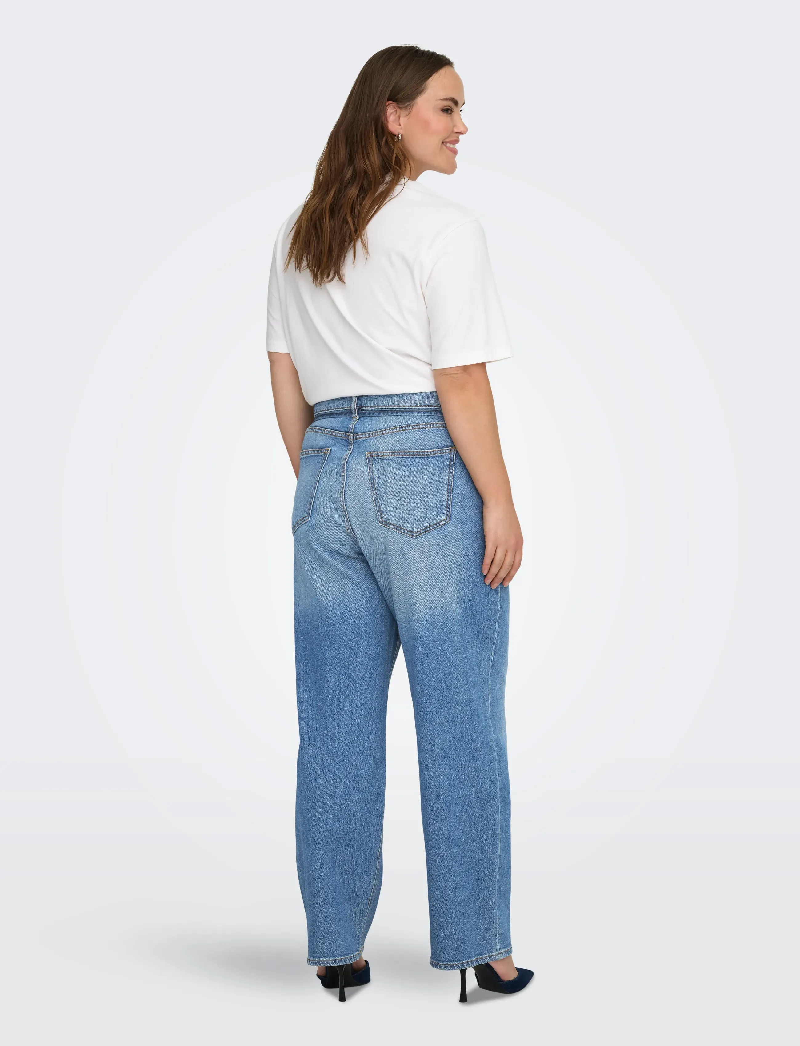 ONLY Carmakoma Cargianna Mw Straight Az751 Dnm Noos jeans dam – bild 2