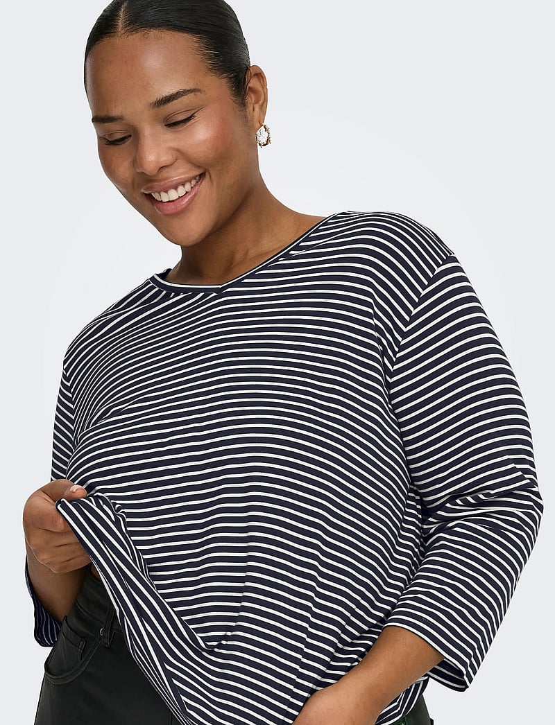 ONLY Carmakoma - CARLINA 3/4 SLEEVE V-NECK BLOUSE JRS - långärmade toppar - night sky - 5