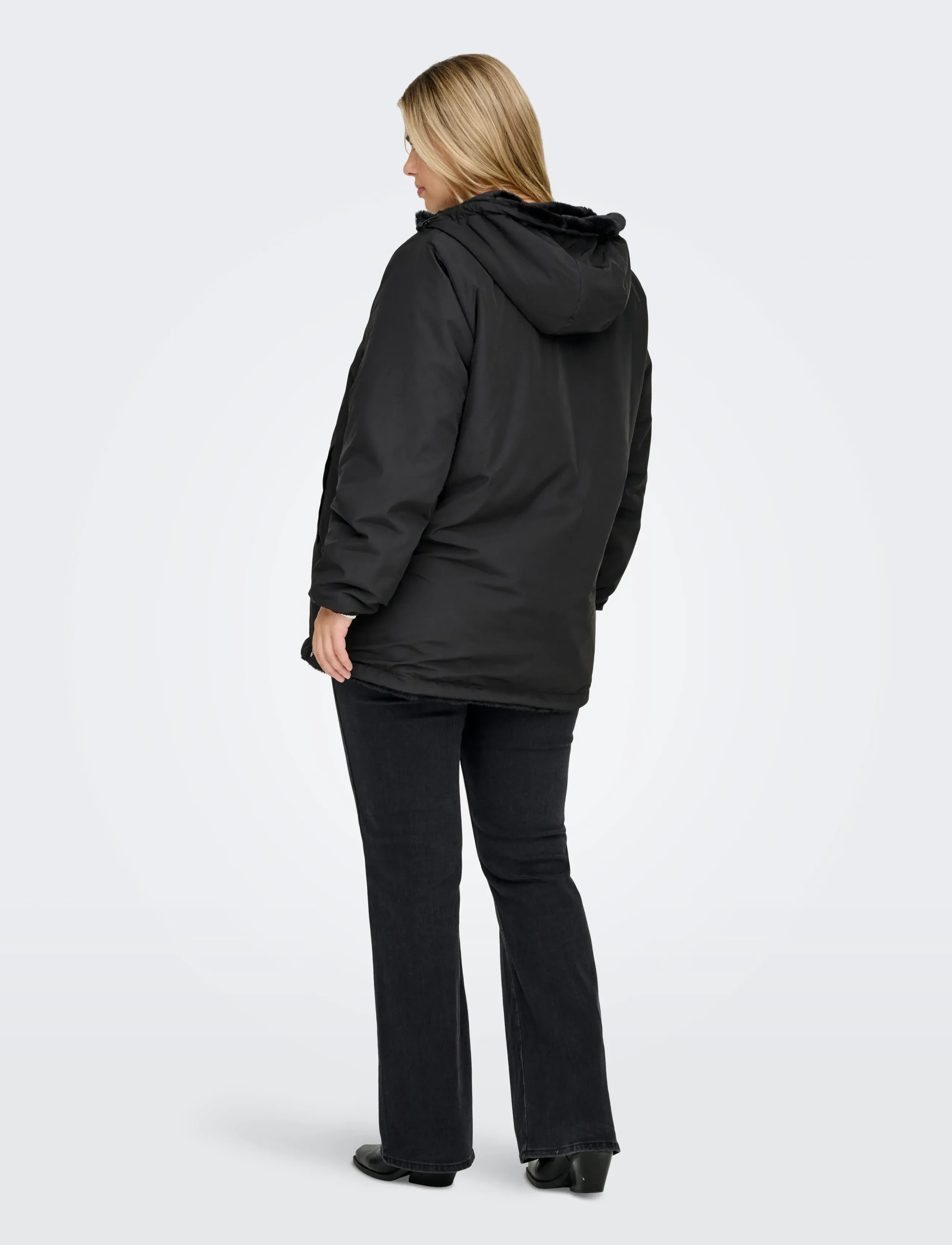 ONLY Carmakoma - CARCANDY REV. PARKA COAT OTW - faux fur - black - 3