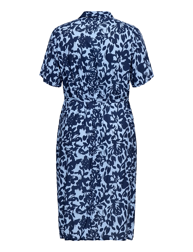ONLY Carmakoma - CARYASMIN S/S SHIRT DRESS WVN NOOS - särkkleidid - serenity - 2