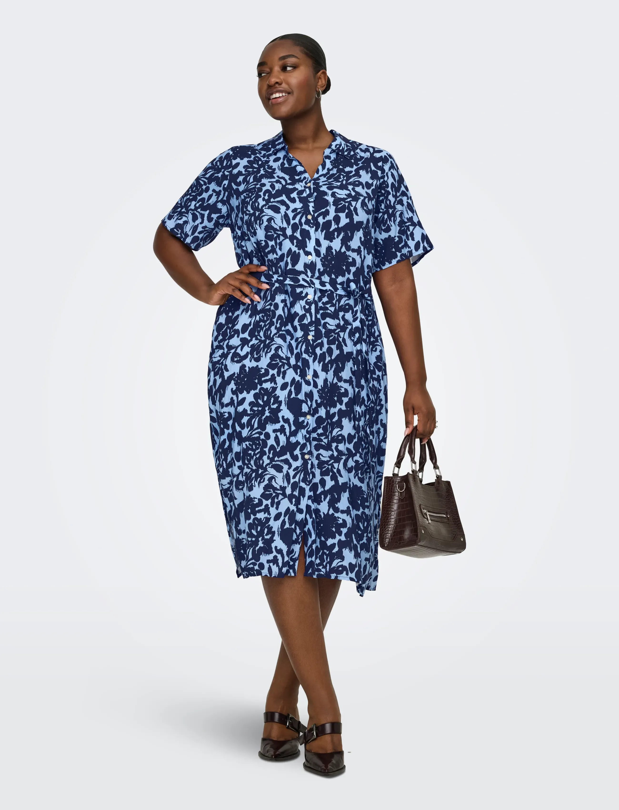 ONLY Carmakoma CARYASMIN S/S SHIRT DRESS WVN NOOS - Büromode - SERENITY / blue