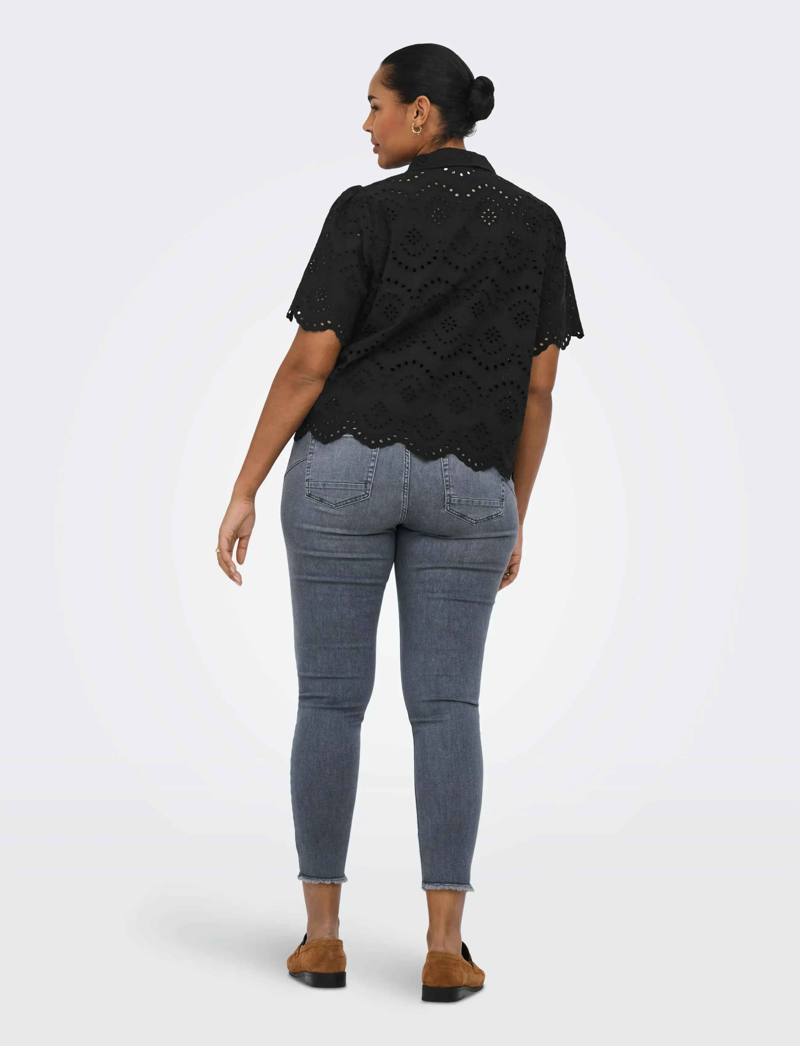 ONLY Carmakoma - CARVALAIS S/S SHIRT WVN NOOS - black - 3