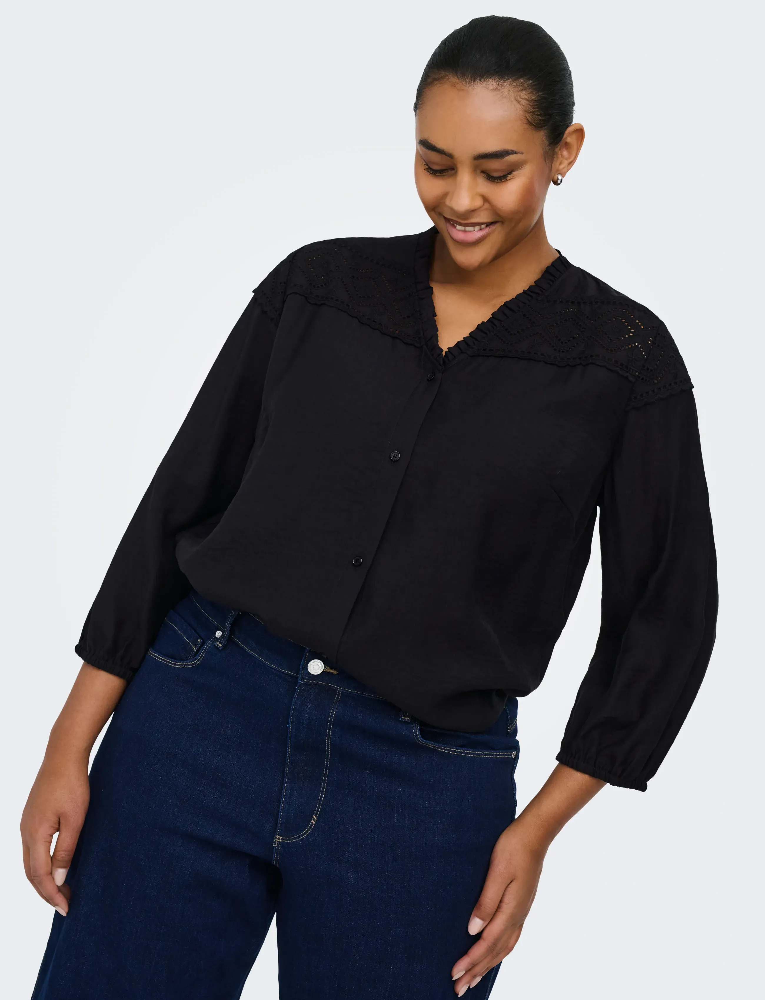 ONLY Carmakoma Carsimme 3/4 V-Neck Shirt Wvn skjortor dam – bild 6