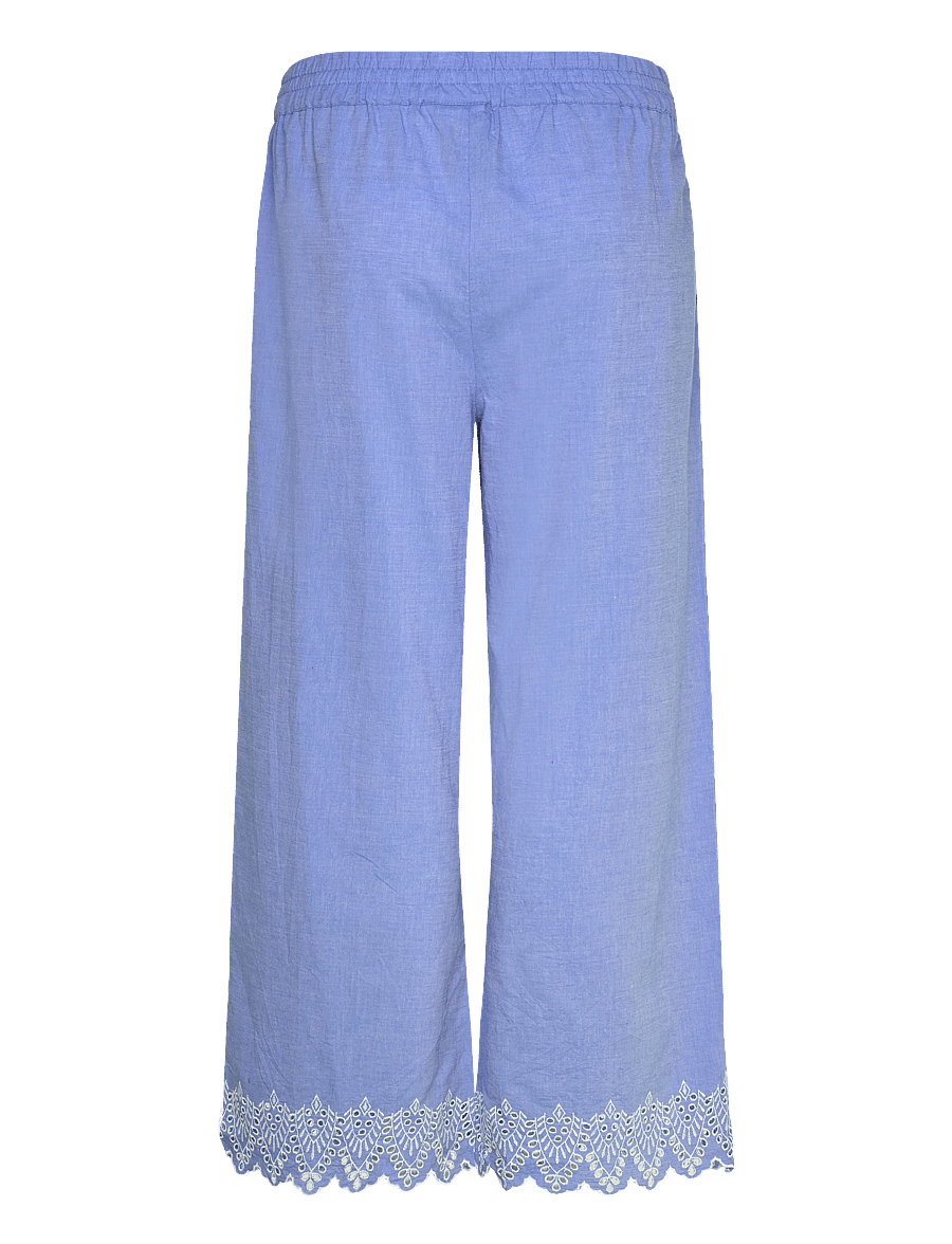 ONLY Carmakoma - CARPAULA TULUM EMB PULL-UP PANT WVN - culottes - blue bonnet - 1