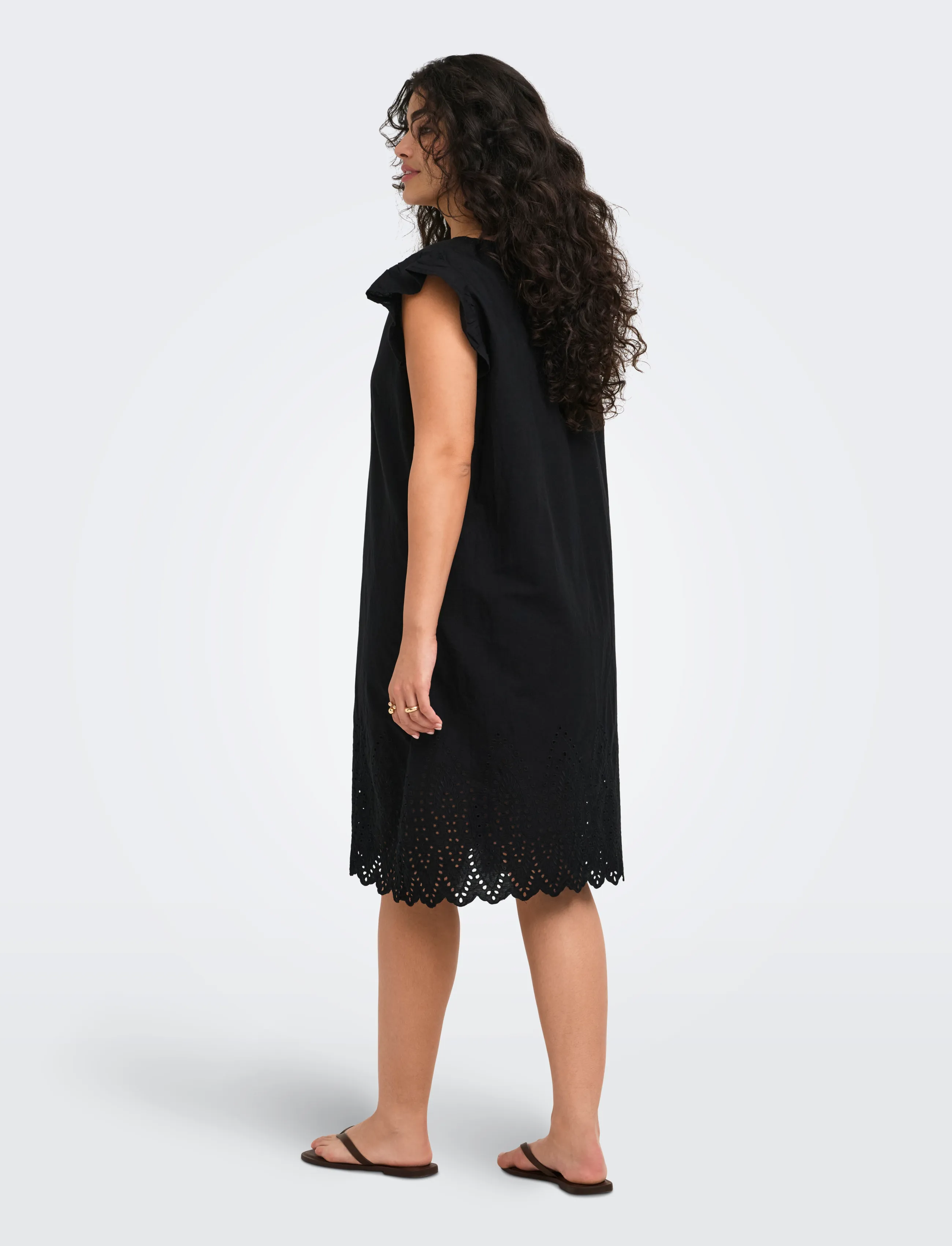 ONLY Carmakoma - CARTULUM EMB S/S DRESS WVN - konfirmation - black - 3