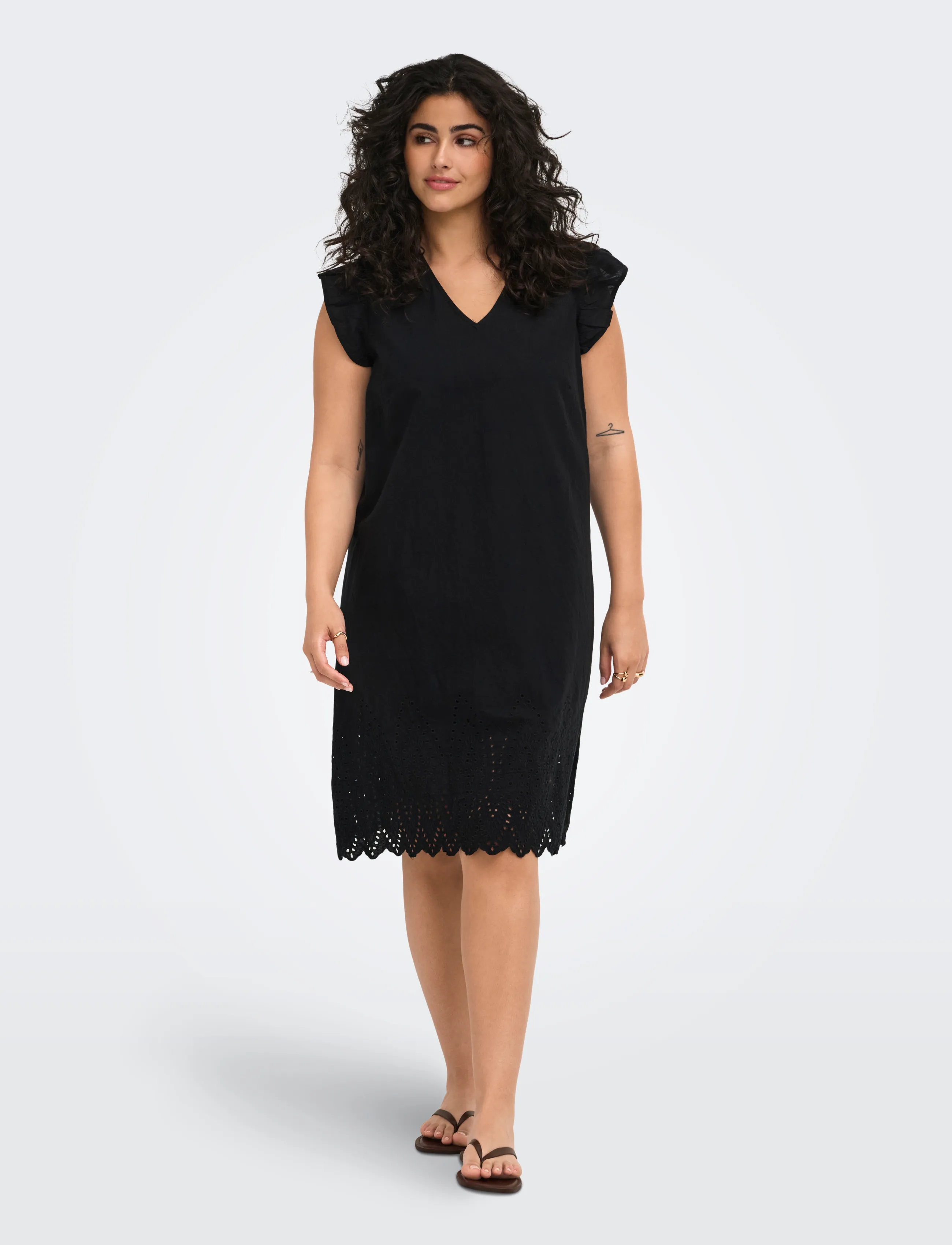 ONLY Carmakoma - CARTULUM EMB S/S DRESS WVN - konfirmation - black - 4