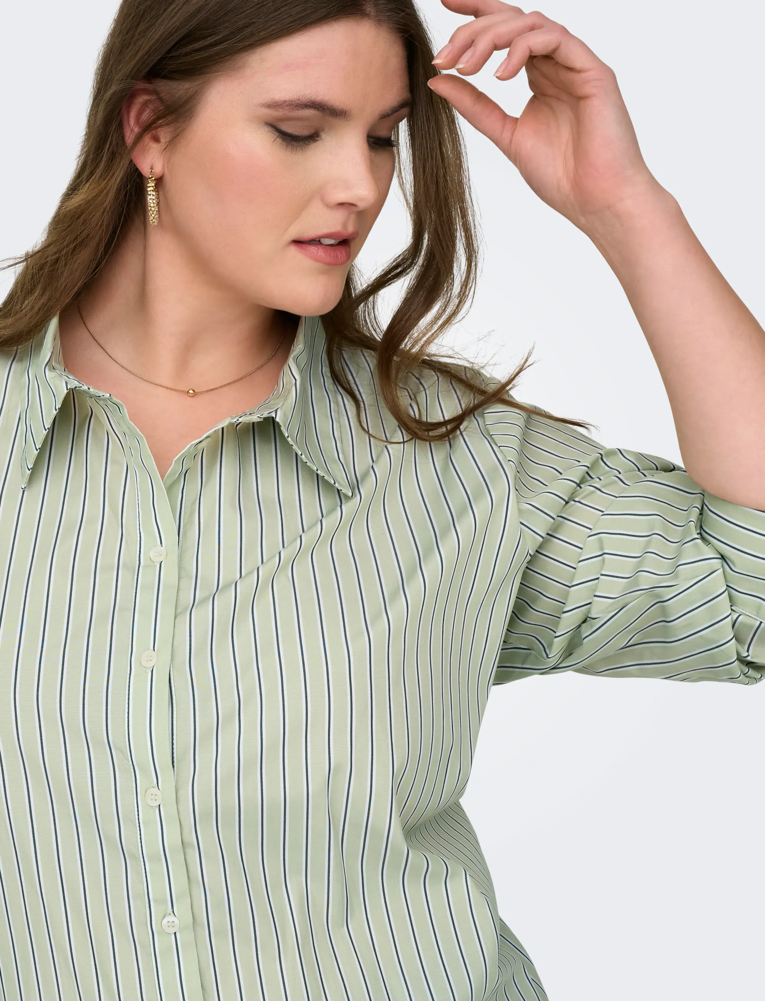 ONLY Carmakoma - CAROREGON ALVA LS REG SHIRT WVN - langærmede skjorter - celadon green - 5