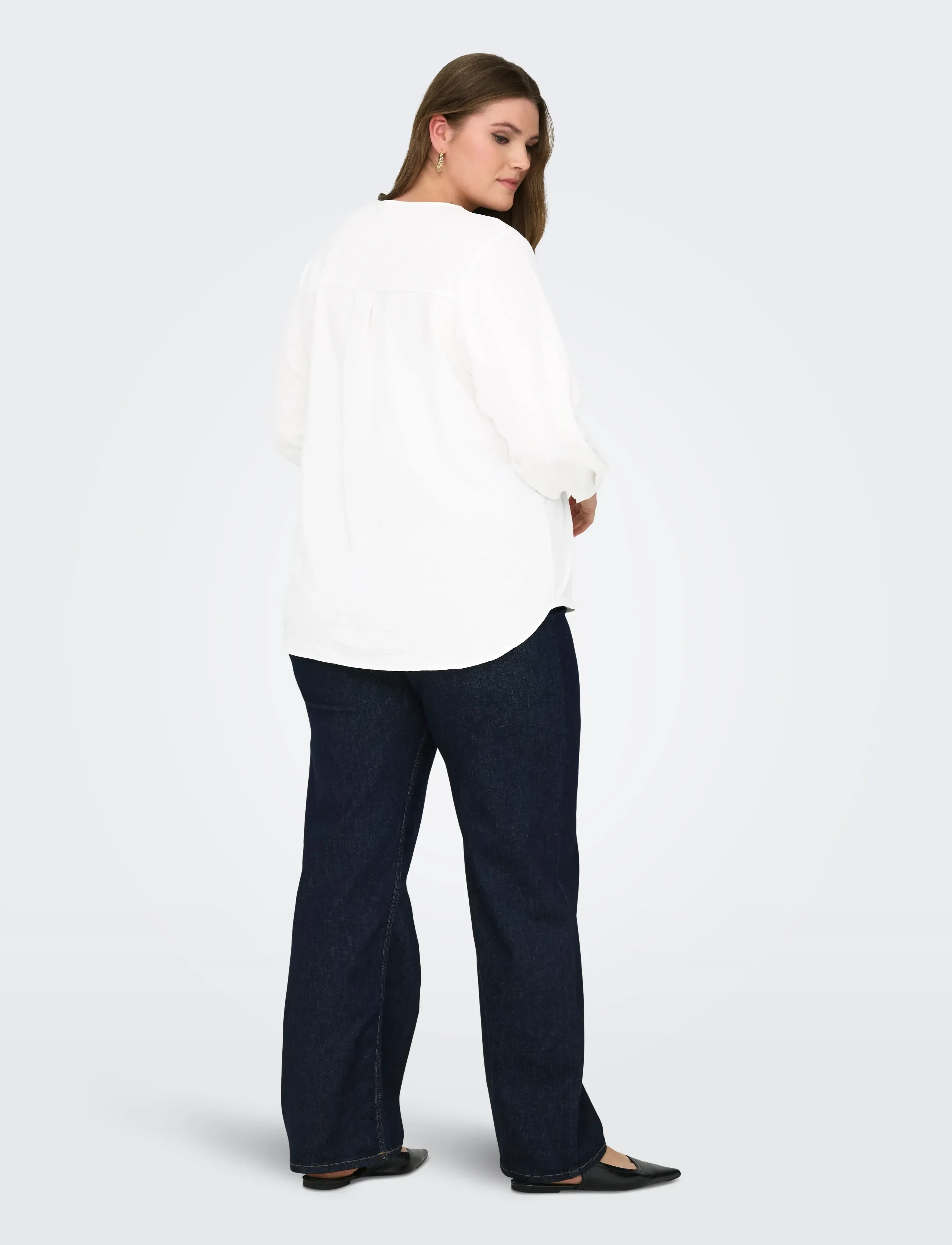 ONLY Carmakoma - CARJANA METTE LIFE V-NECK LS SHIRT NOOS - cloud dancer - 3