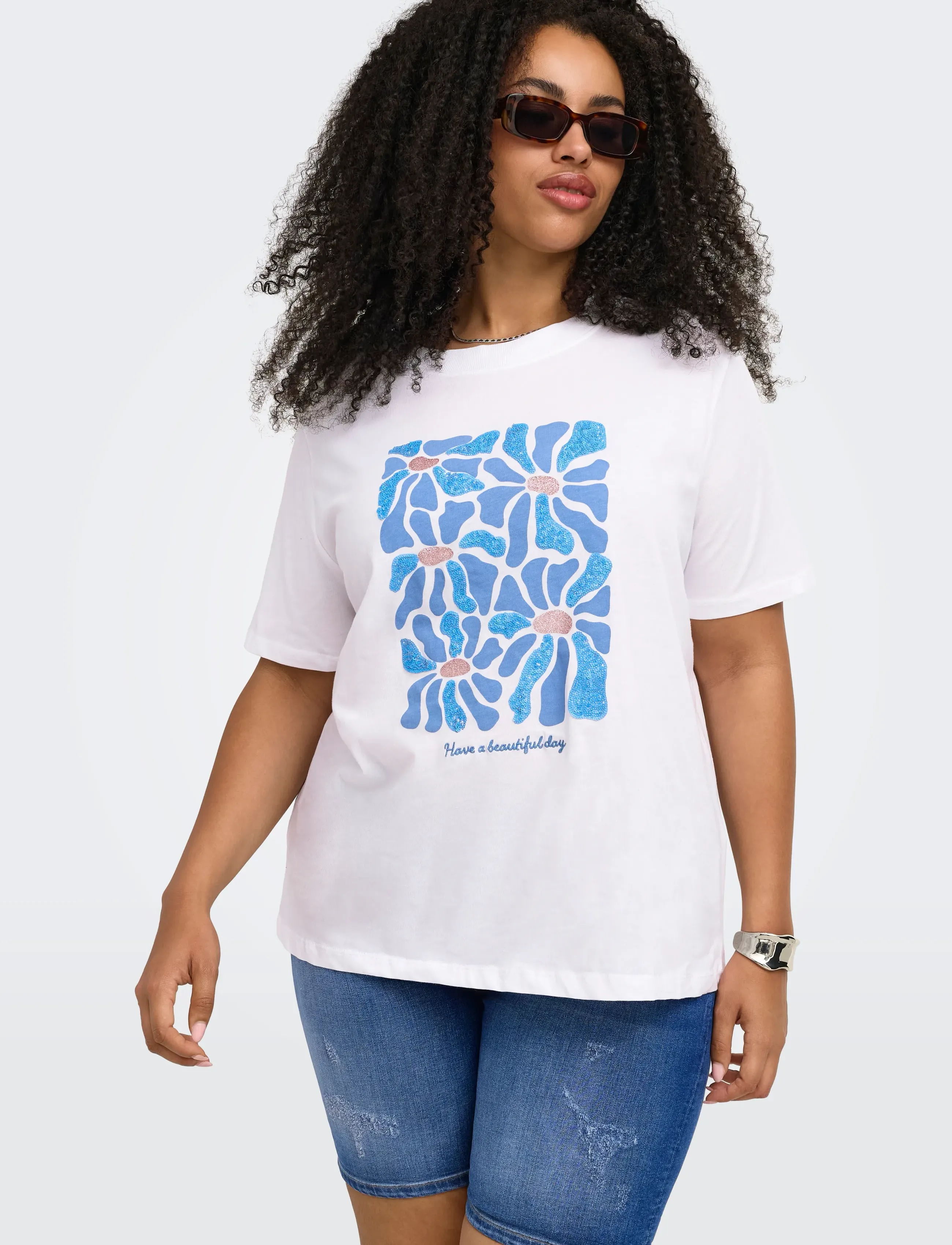 ONLY Carmakoma - CARALBERTE S/S BOXY TEE JRS - bright white - 4