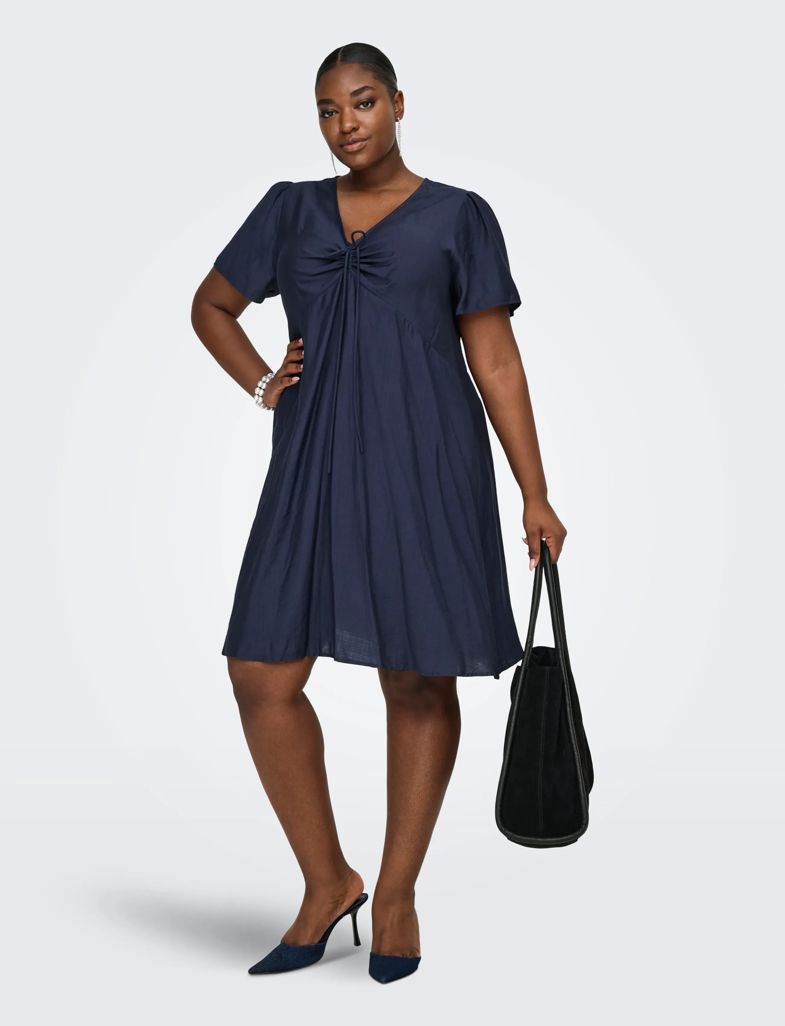 ONLY Carmakoma CARCECILIA SS V-NECK KNEE DRESS WVN - ONLY Carmakoma - NAVY BLAZER / navy