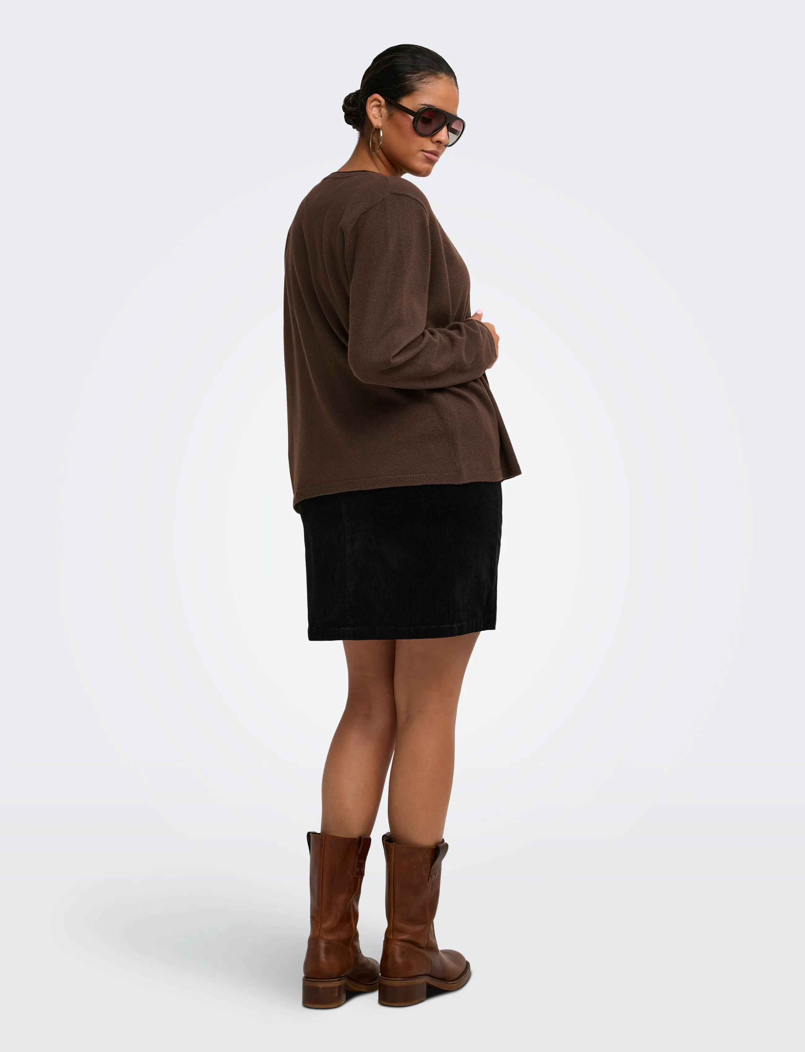 ONLY Carmakoma - CARLOYAL LS O-NECKBU CARDI KNT NOOS - strickjacken - chocolate torte - 3