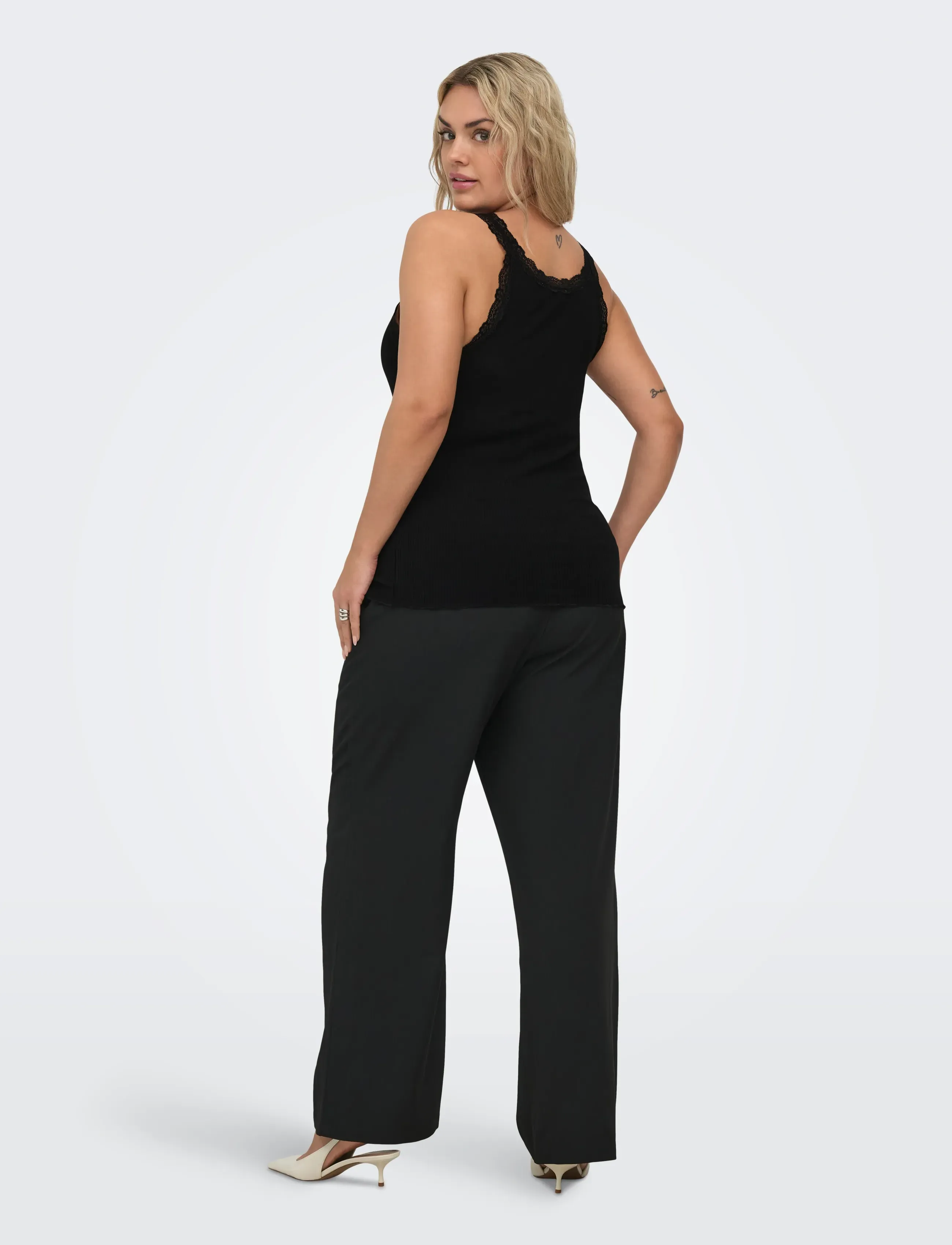 ONLY Carmakoma - CARSARA SHARAI LACE TANK TOP JRS NOOS - hauts sans manches - black - 3