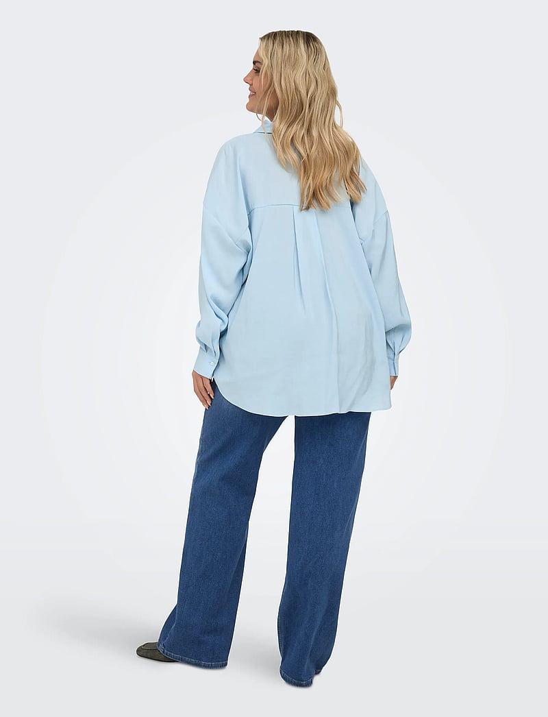 ONLY Carmakoma - CARZAZIMA L/S LOOSE SHIRT WVN NOOS - langærmede skjorter - chambray blue - 3