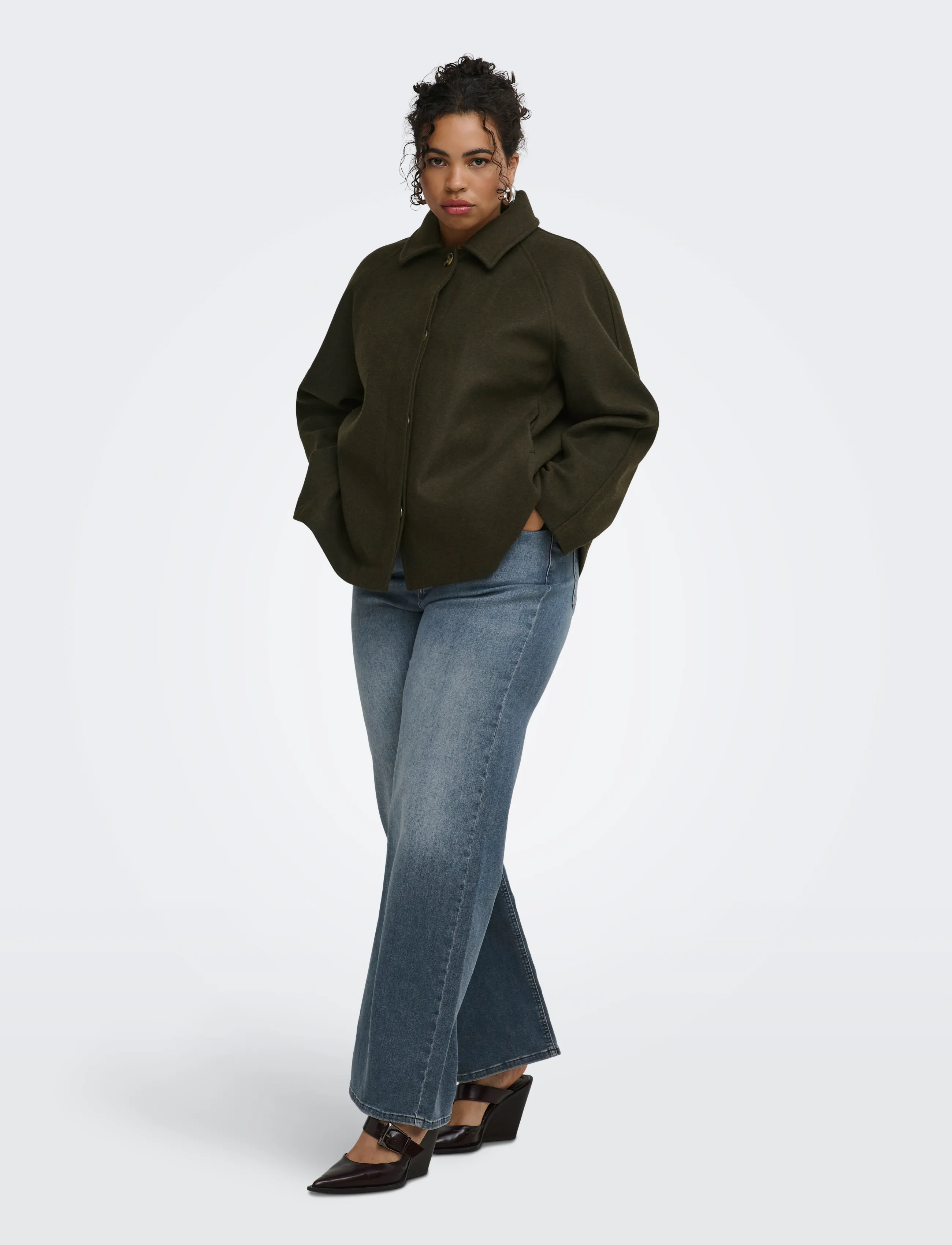 ONLY Carmakoma - CAREVIE JACKET OTW - light jackets - dark olive - 4